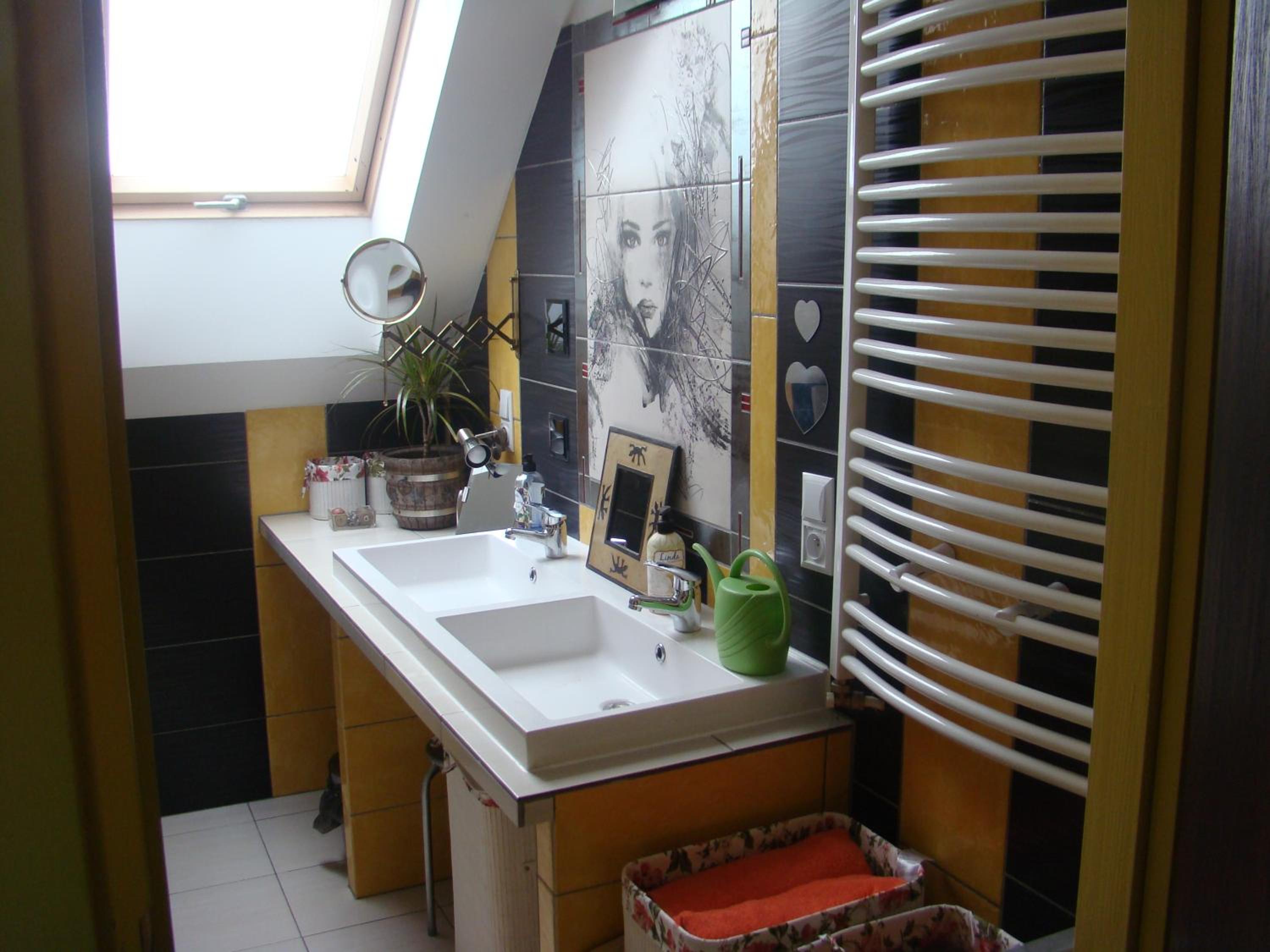 Three-Bedroom Apartment - Photo 2