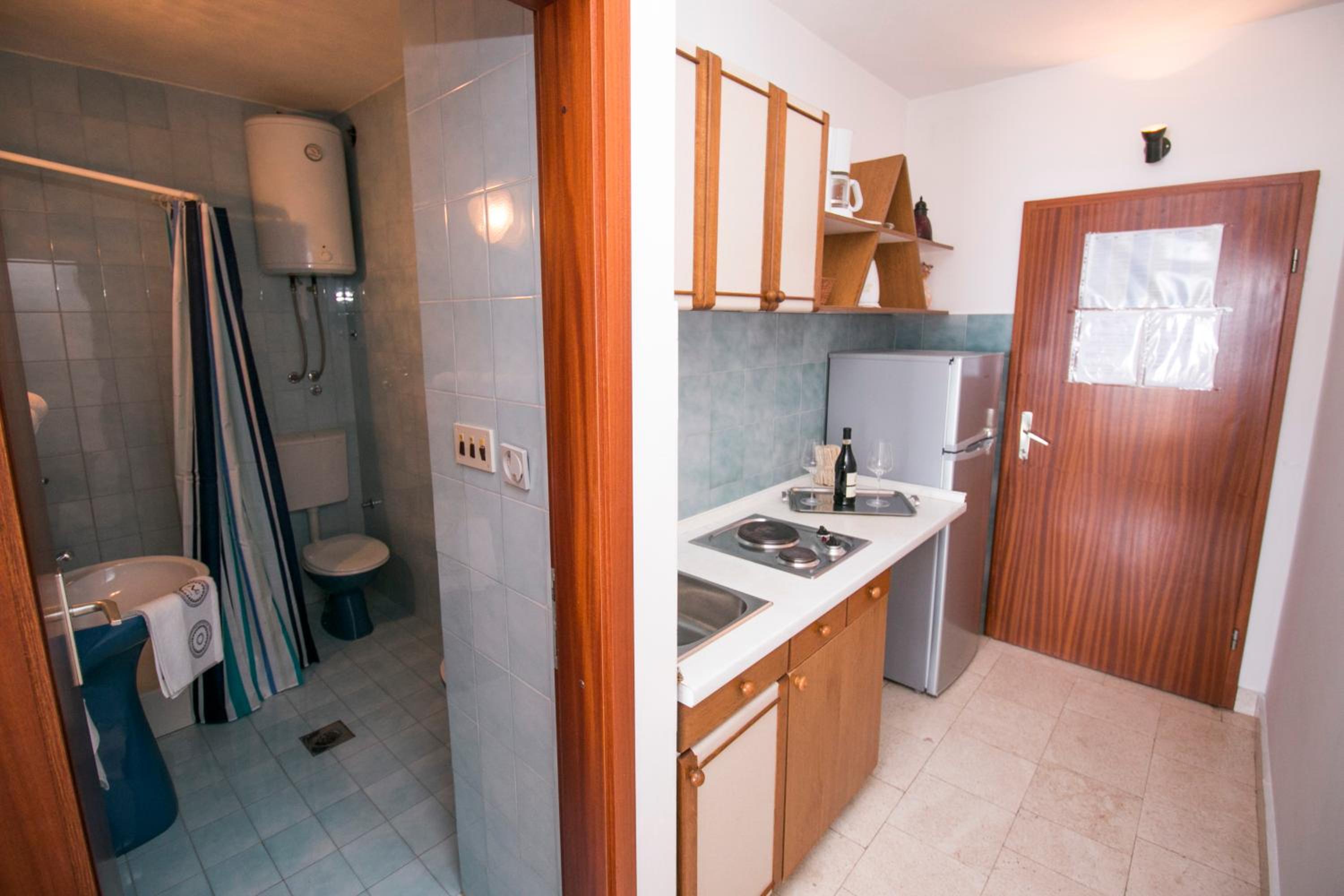 Studio Apartment with Sea View photo 2
