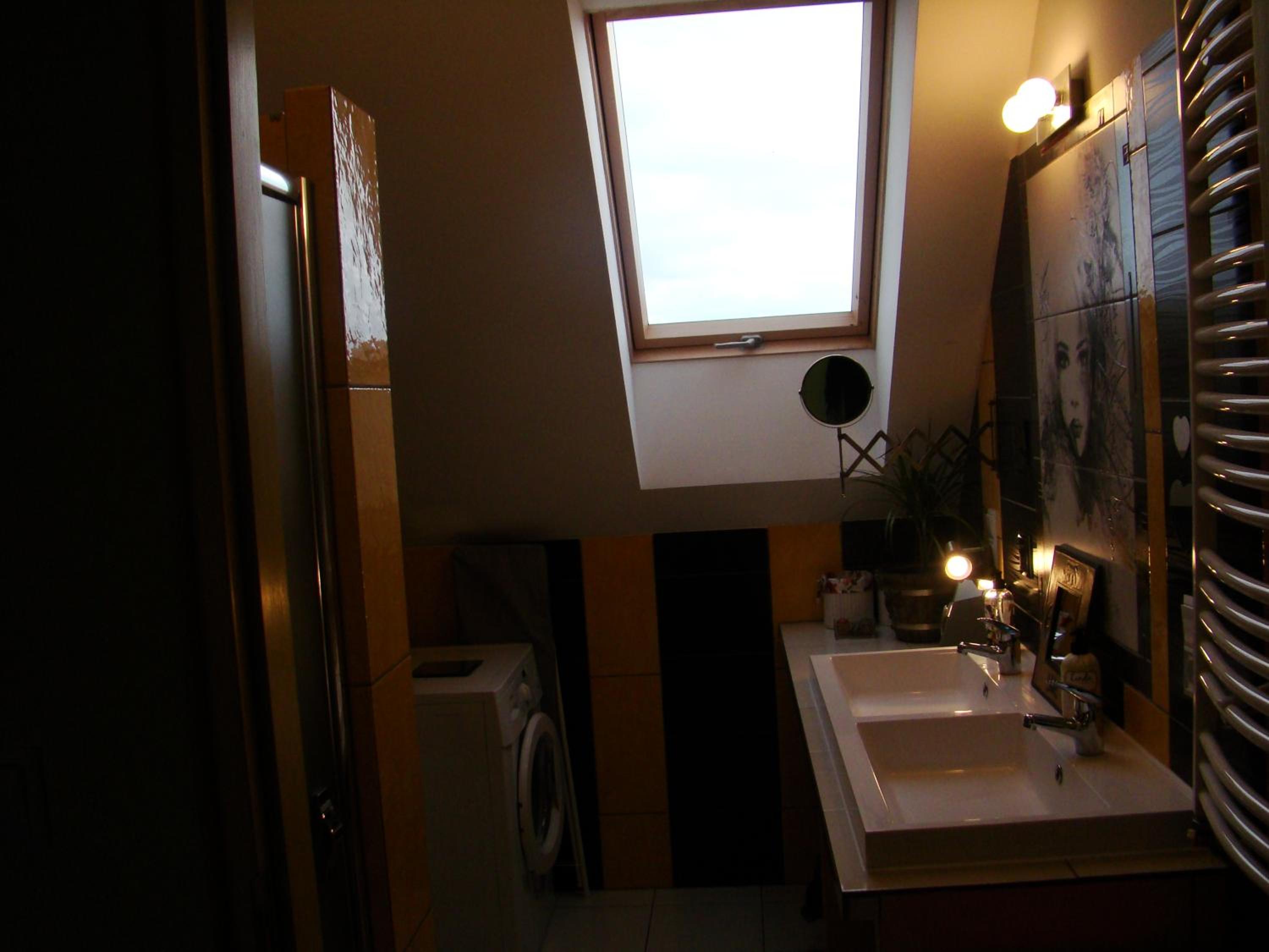 Three-Bedroom Apartment - Photo 6