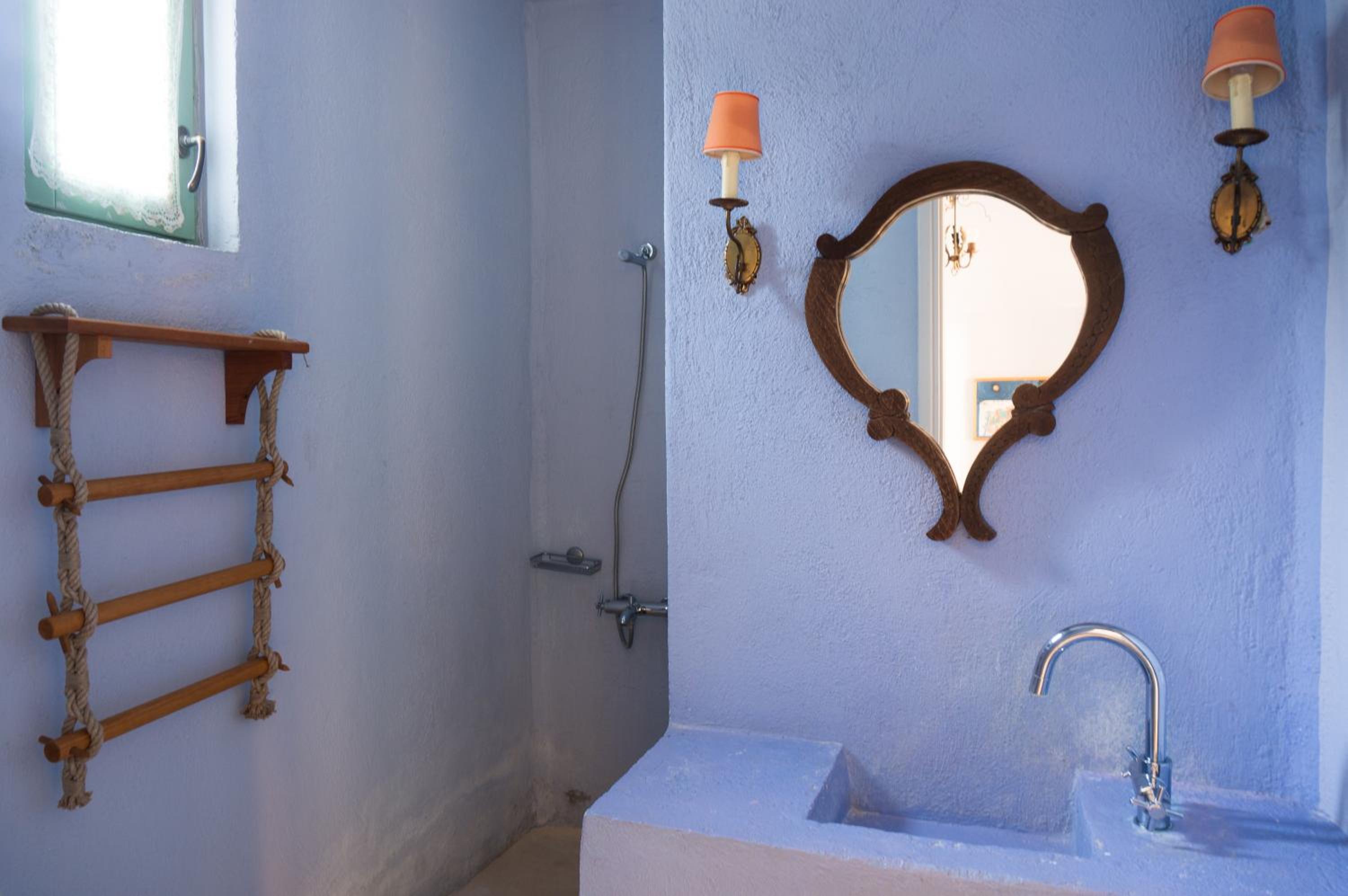 Villa with Sea View - Photo 10