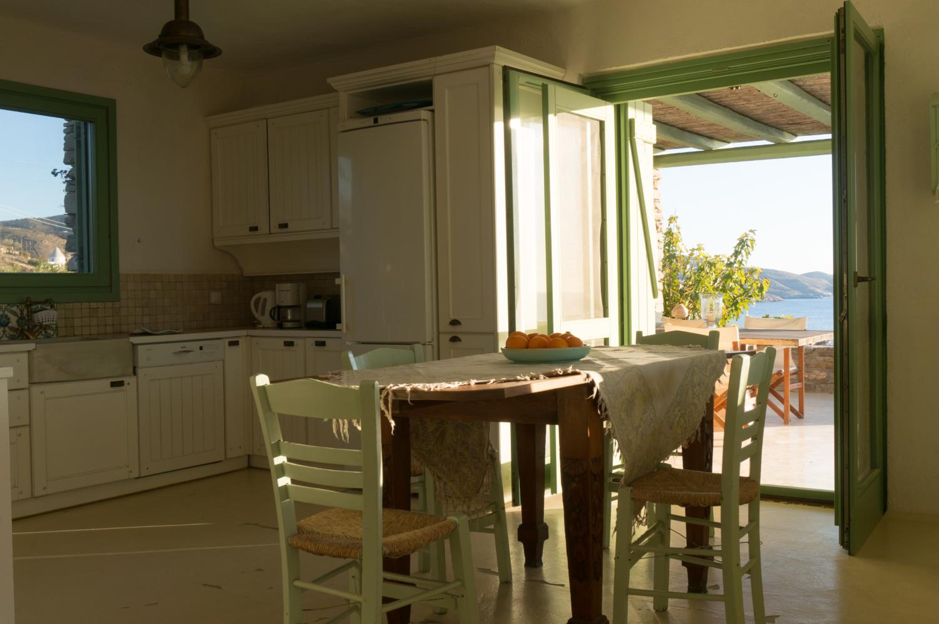 Villa with Sea View - Photo 22