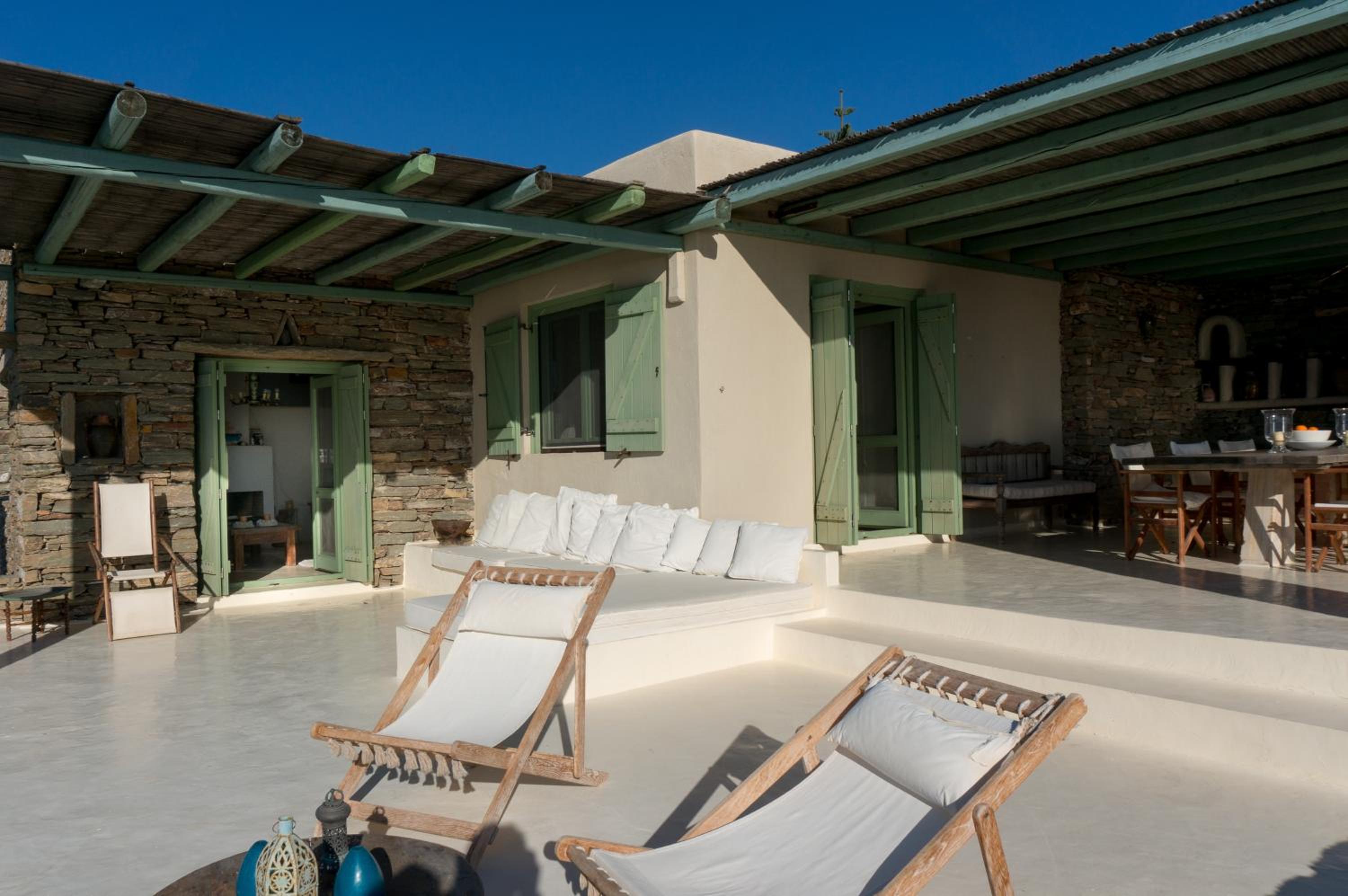 Villa with Sea View - Photo 20