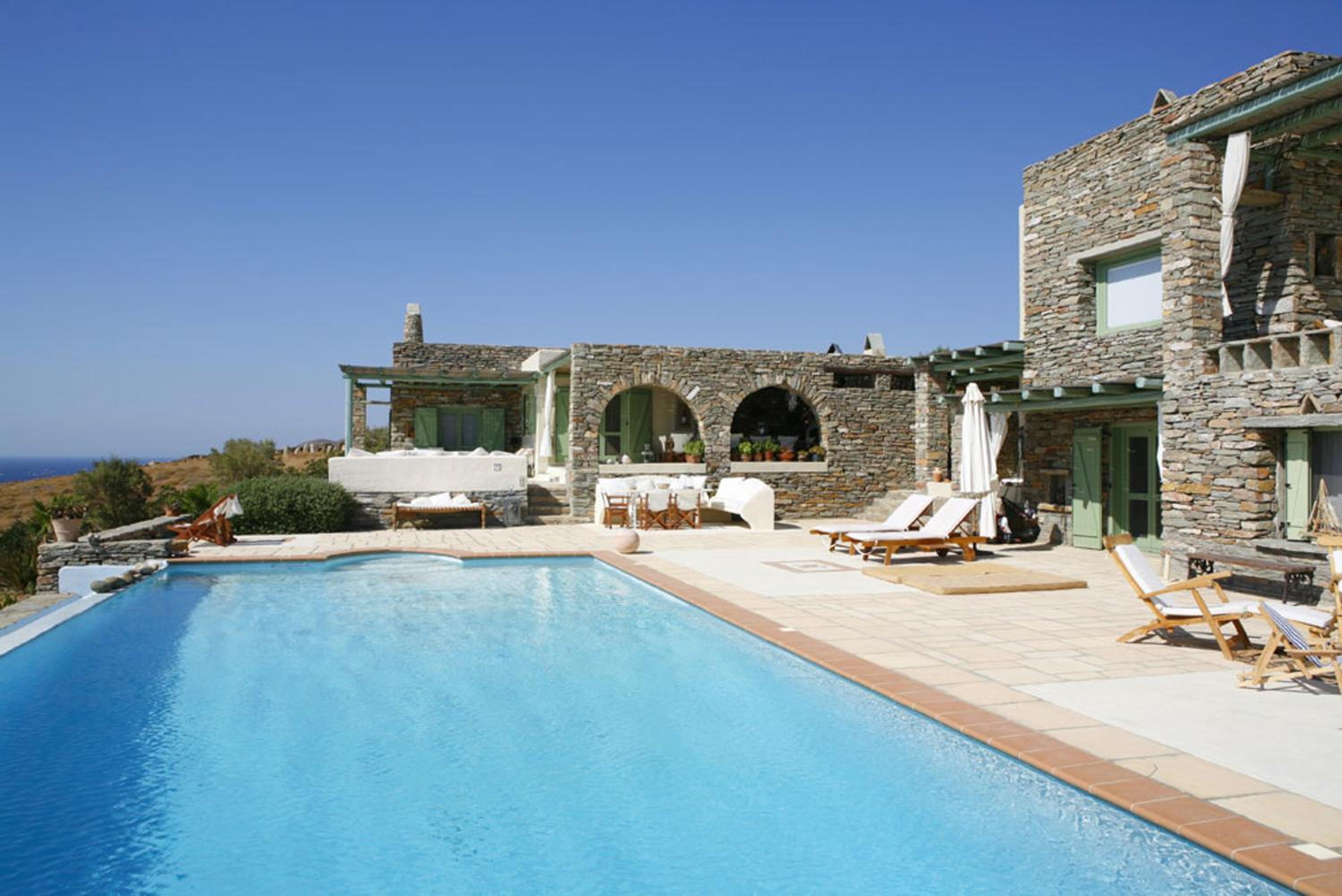Villa with Sea View - Photo 2