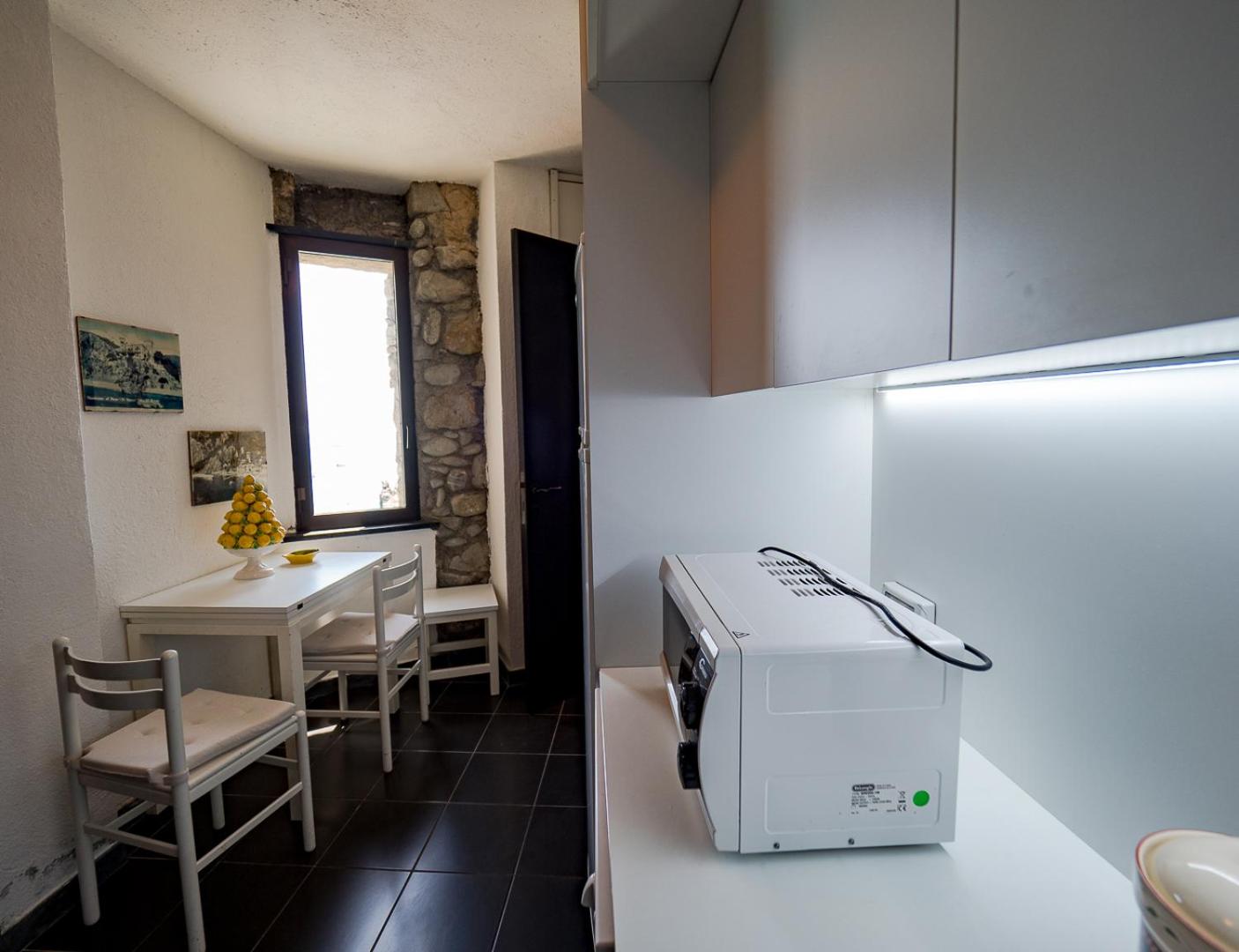 Two-Bedroom Apartment - Photo 19