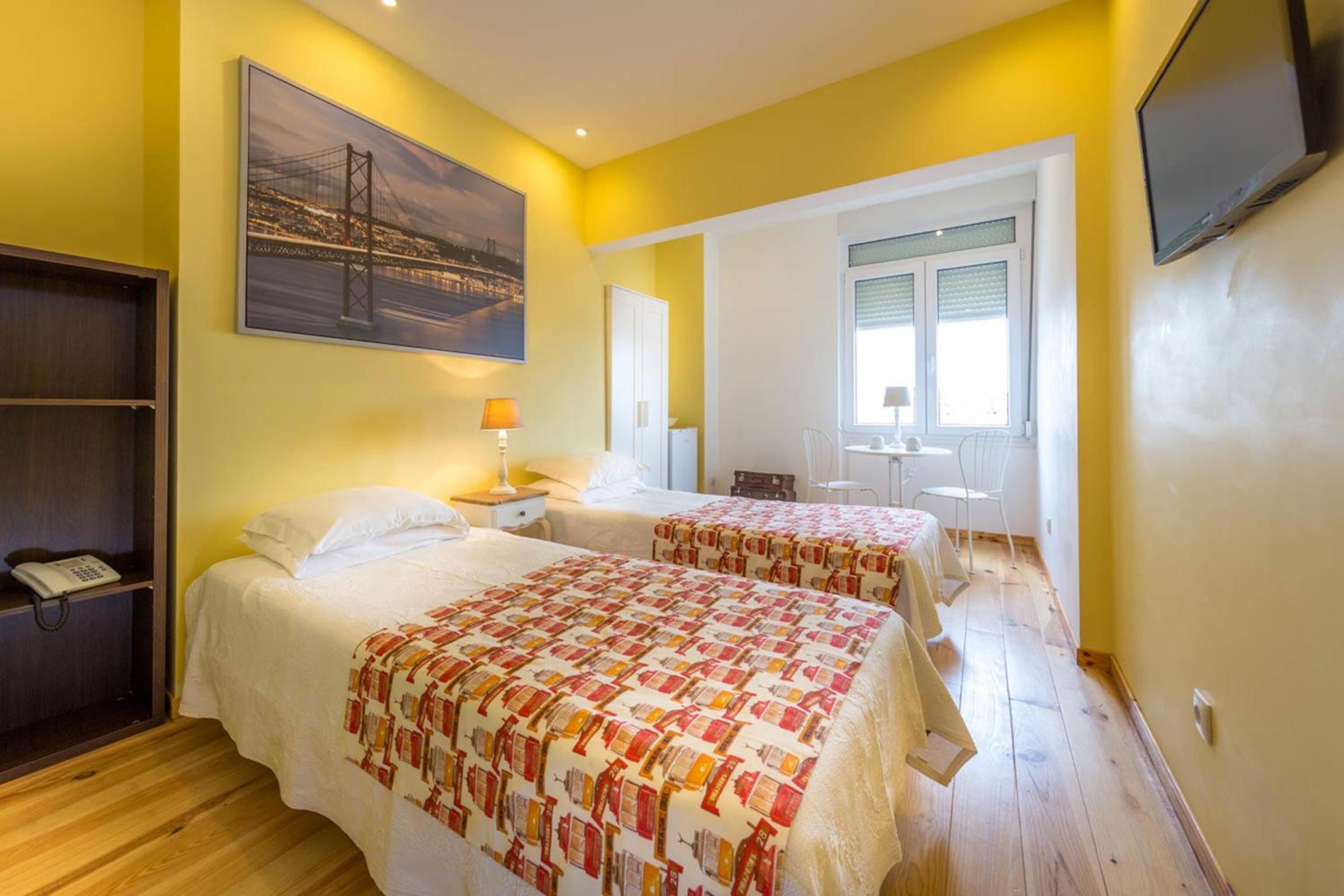Superior Twin Room with River View
