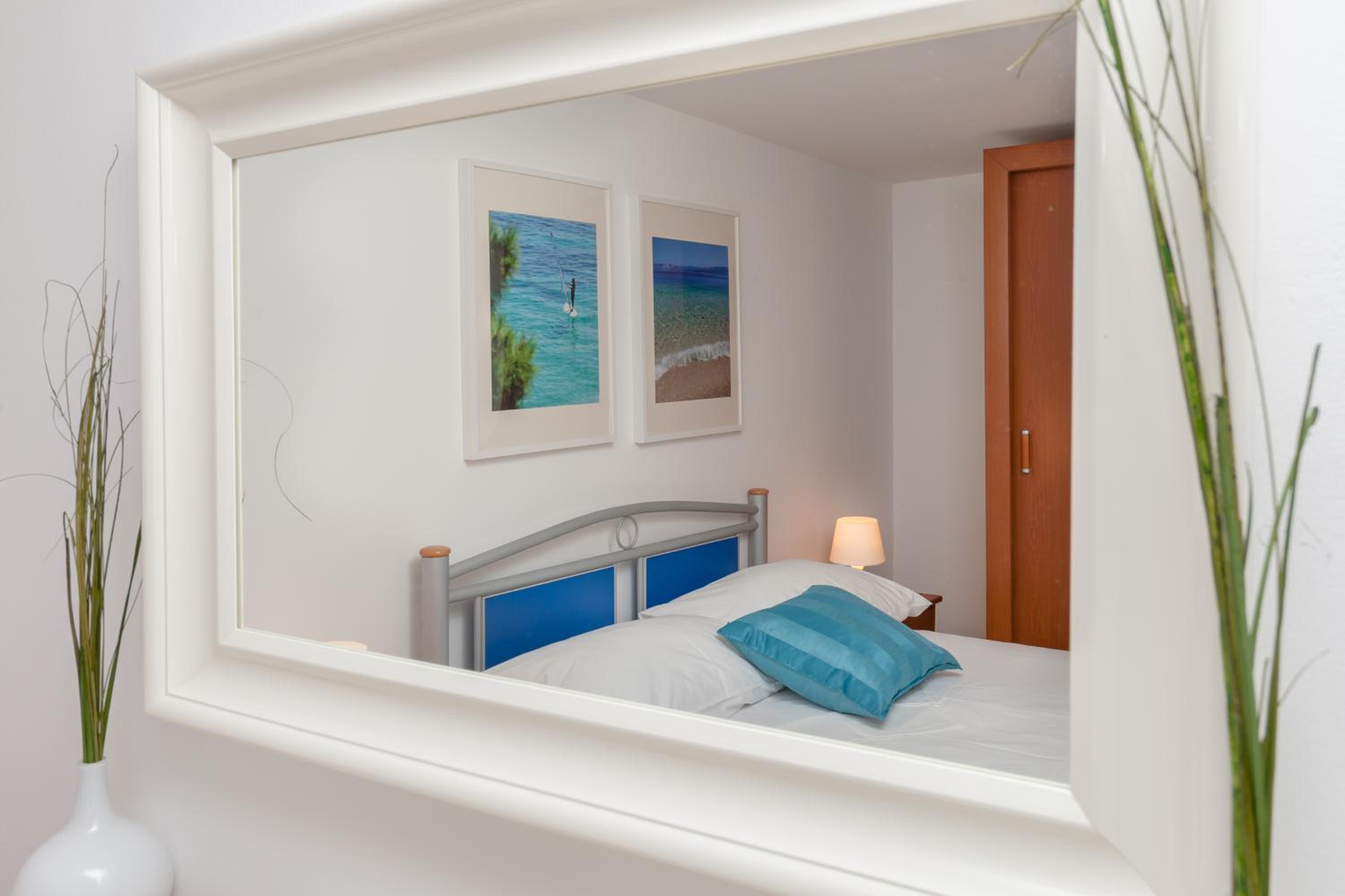 Studio Apartment photo 2