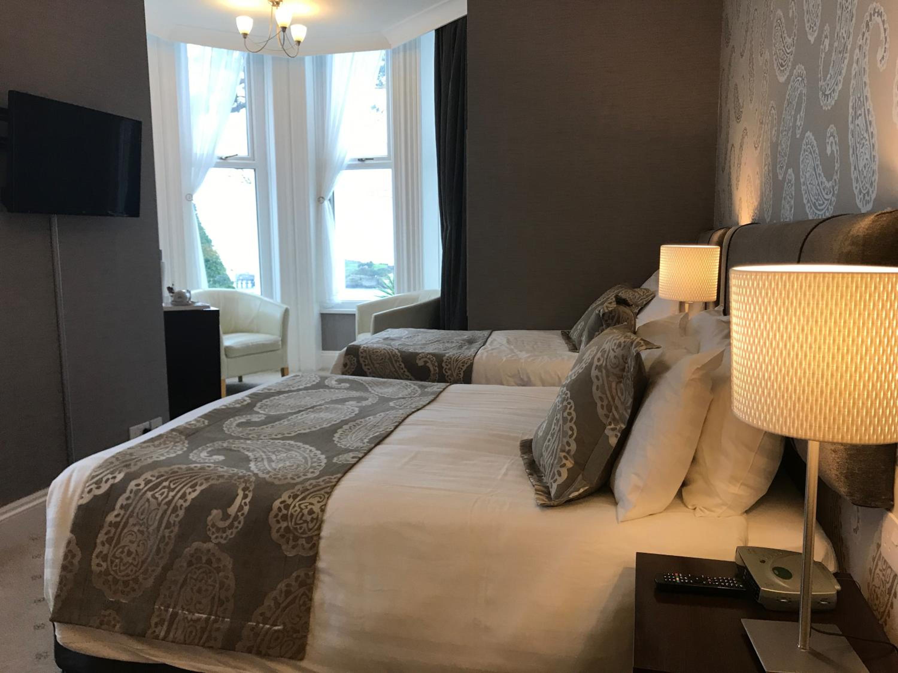 Superior Twin Room with Sea View photo 1