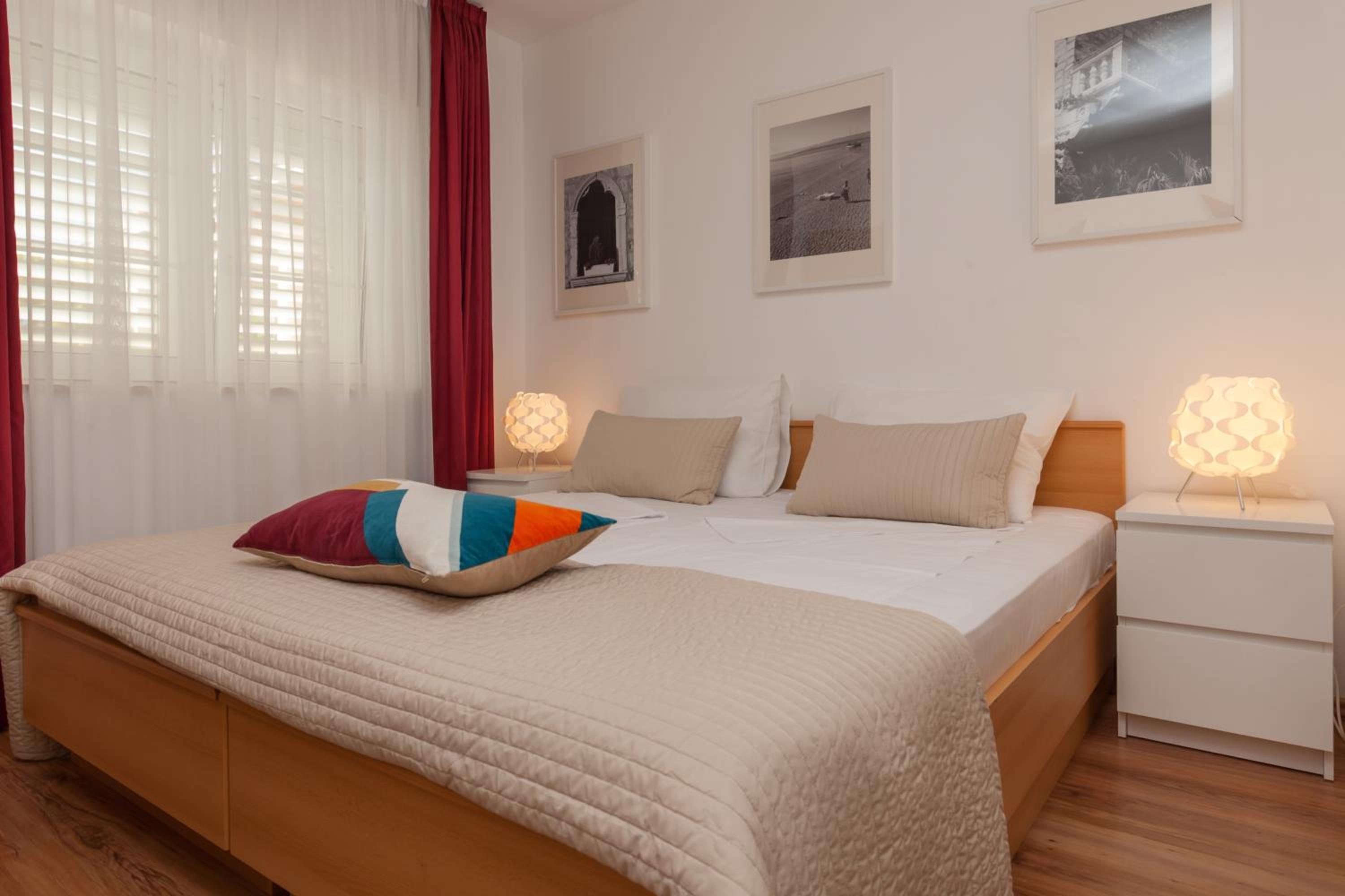 Apartamento Familiar con Terraza y Vista al Mar