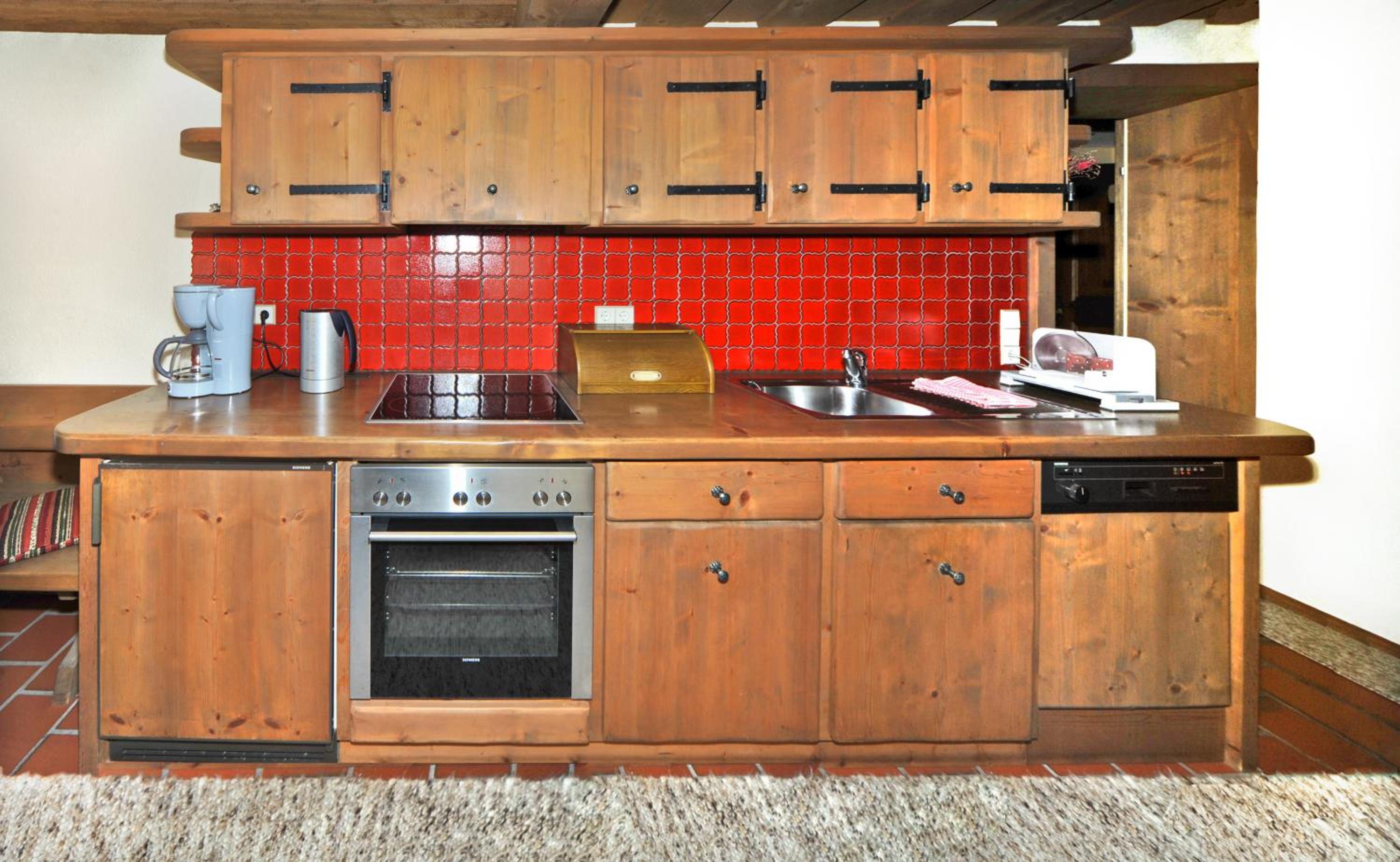 One-Bedroom Apartment photo 2