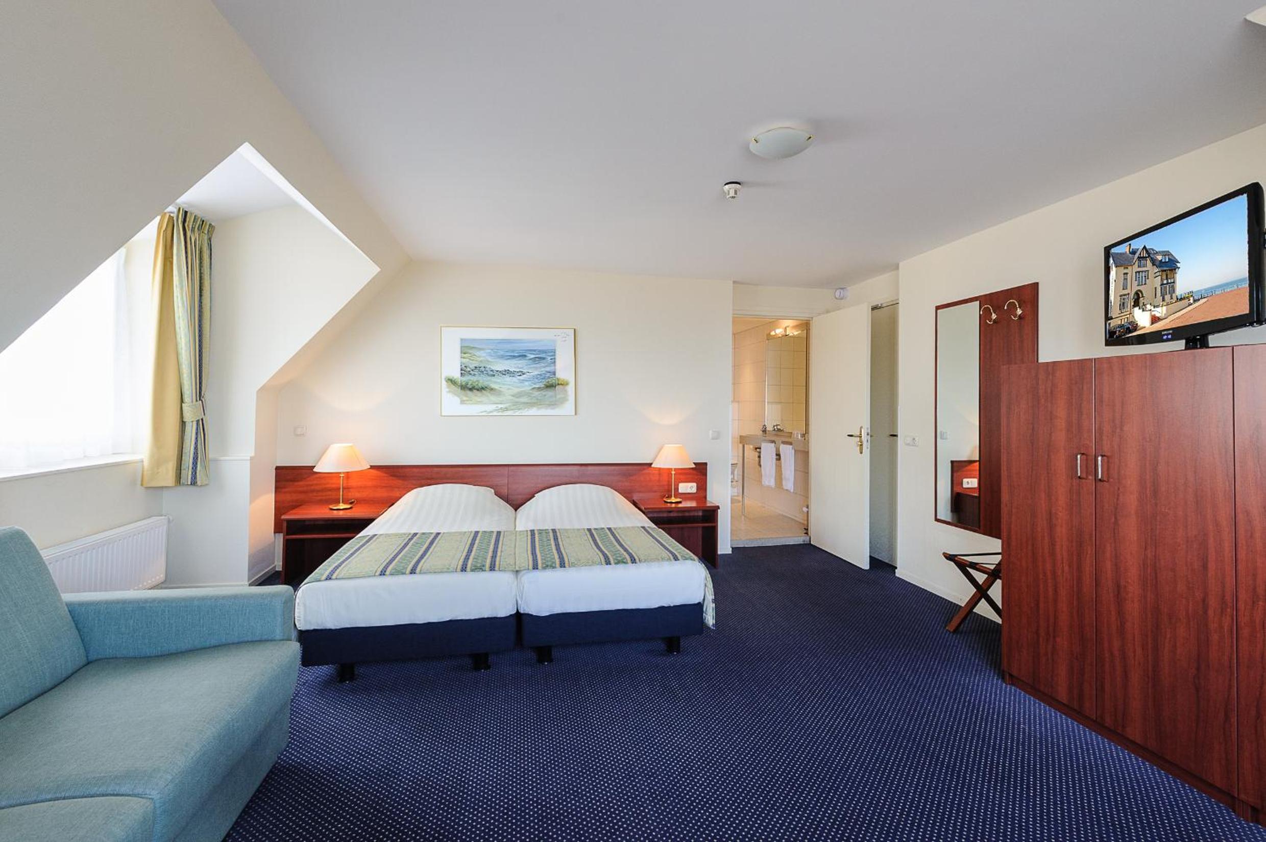 Superior Twin Room with Sea View