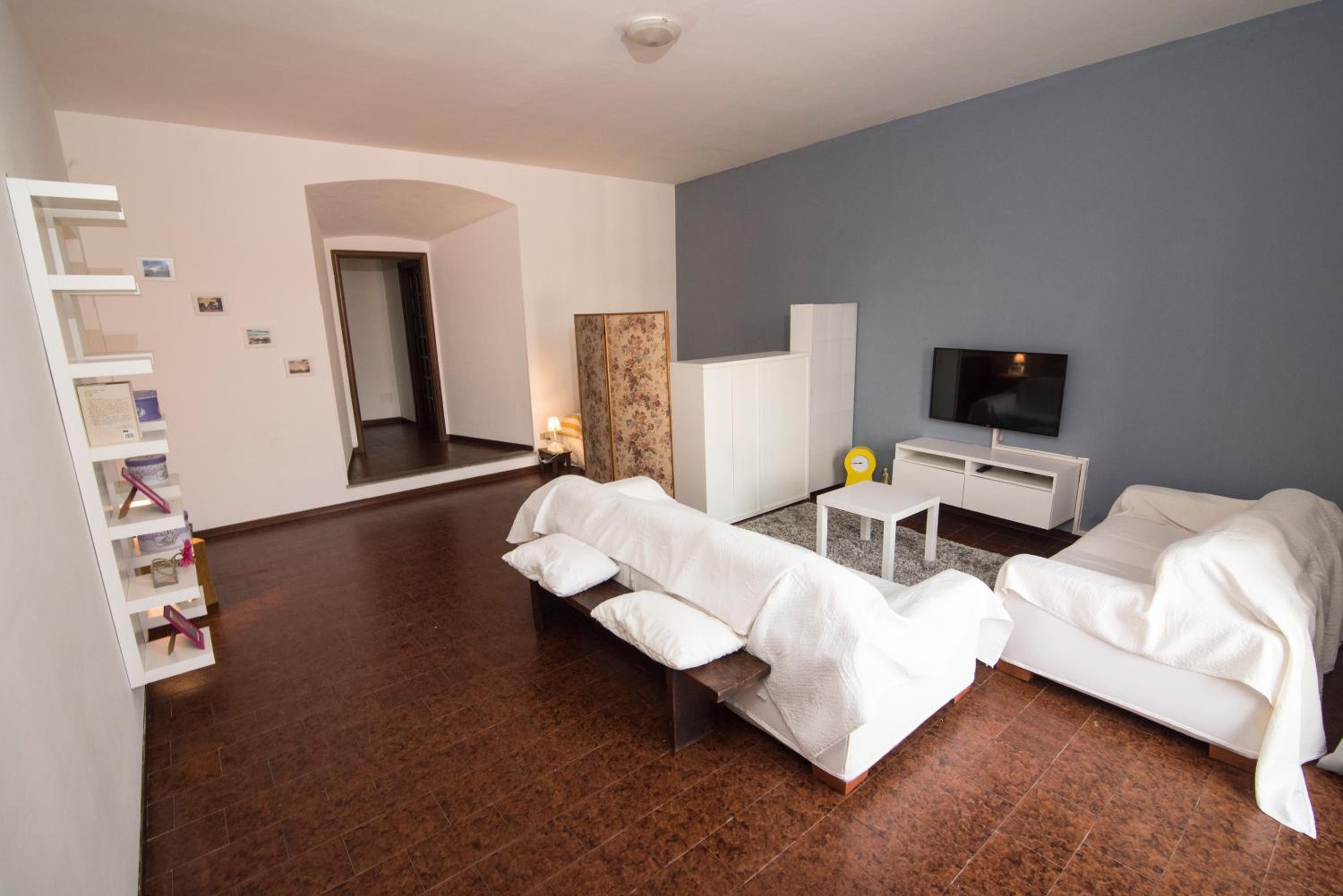 Apartment with Garden View - Photo 1