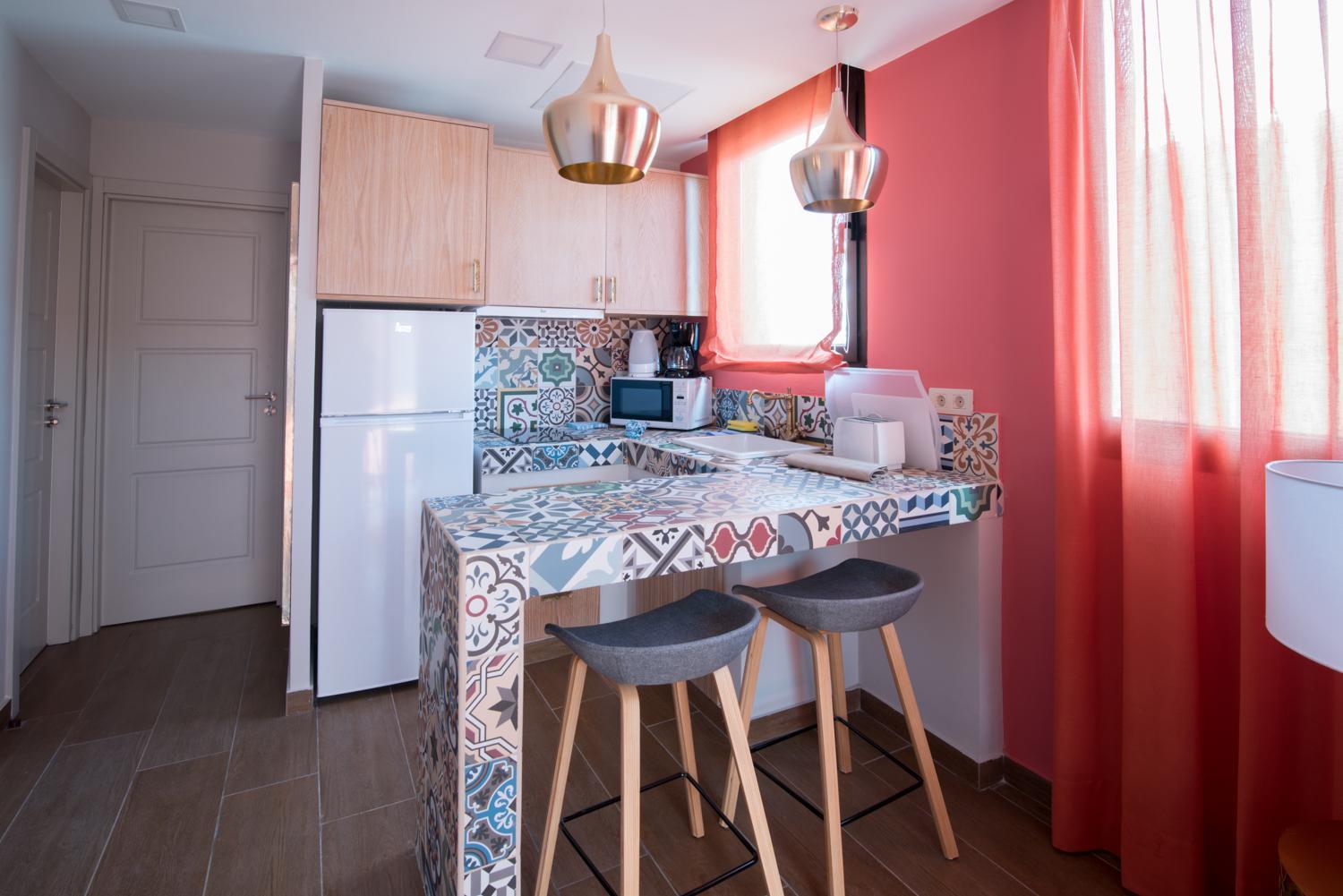 Deluxe Apartment with Balcony - Photo 23