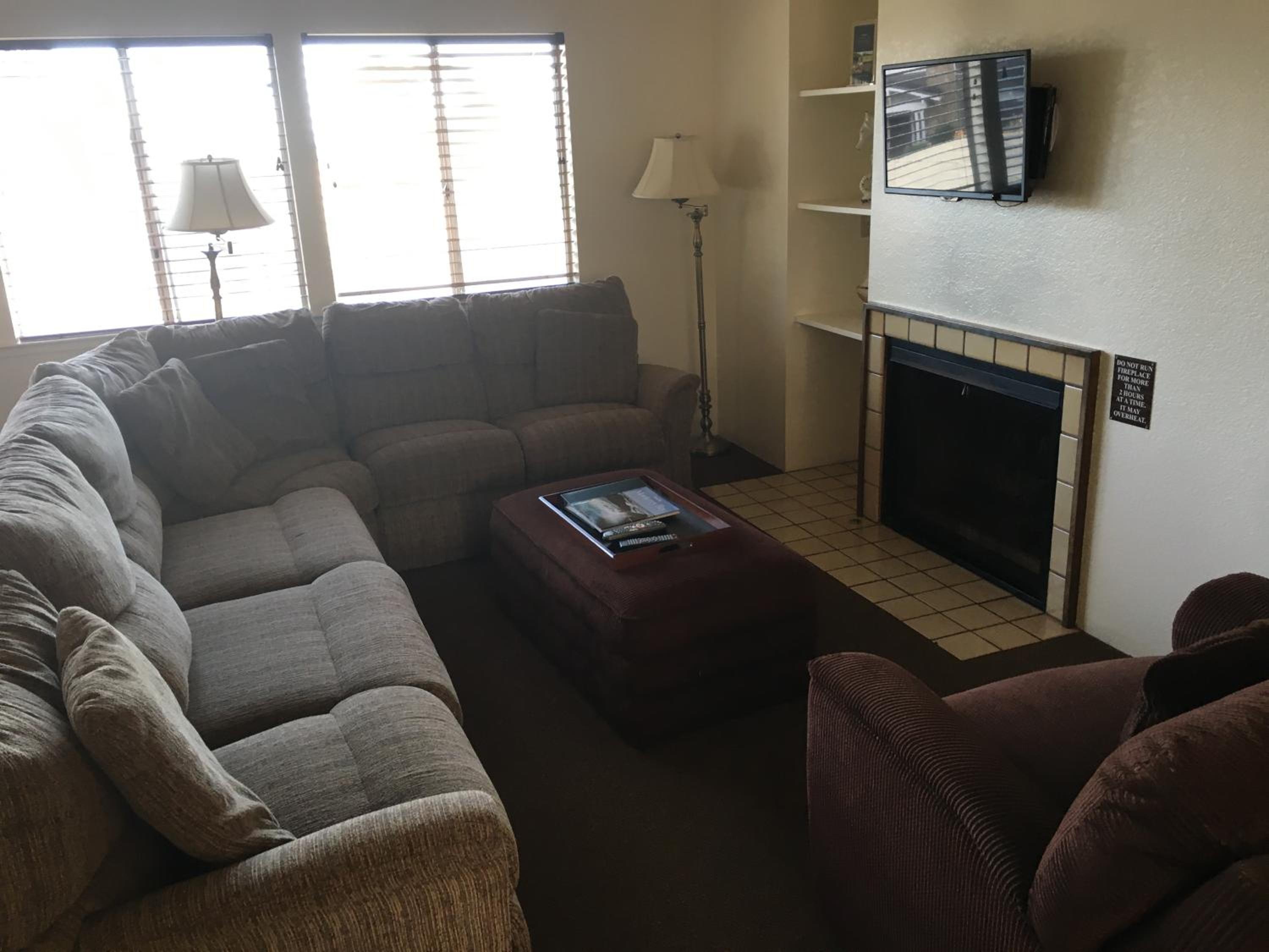 Family Room photo 3