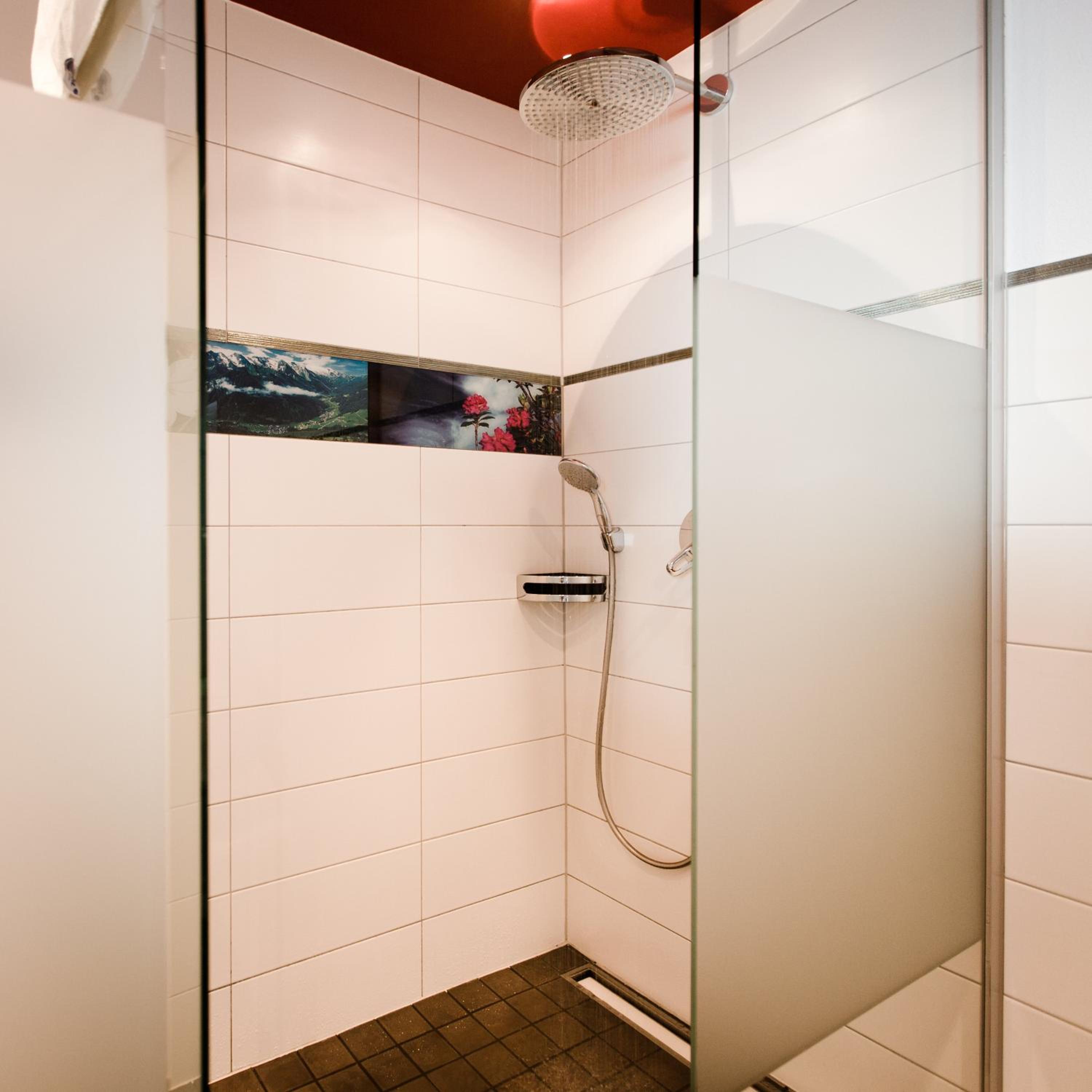 Apartment (6 Adults) - Photo 17