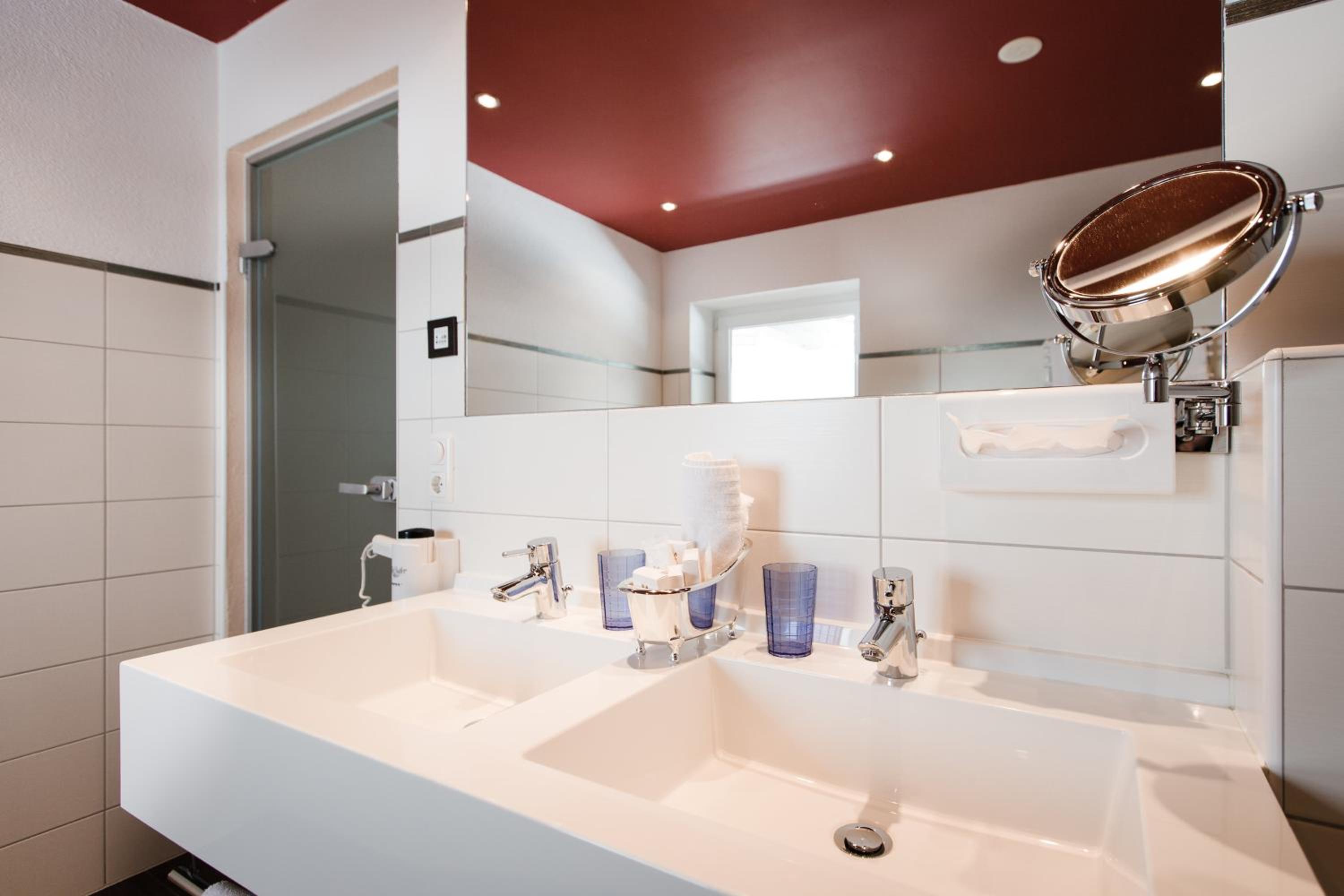 Apartment (6 Adults) - Photo 12
