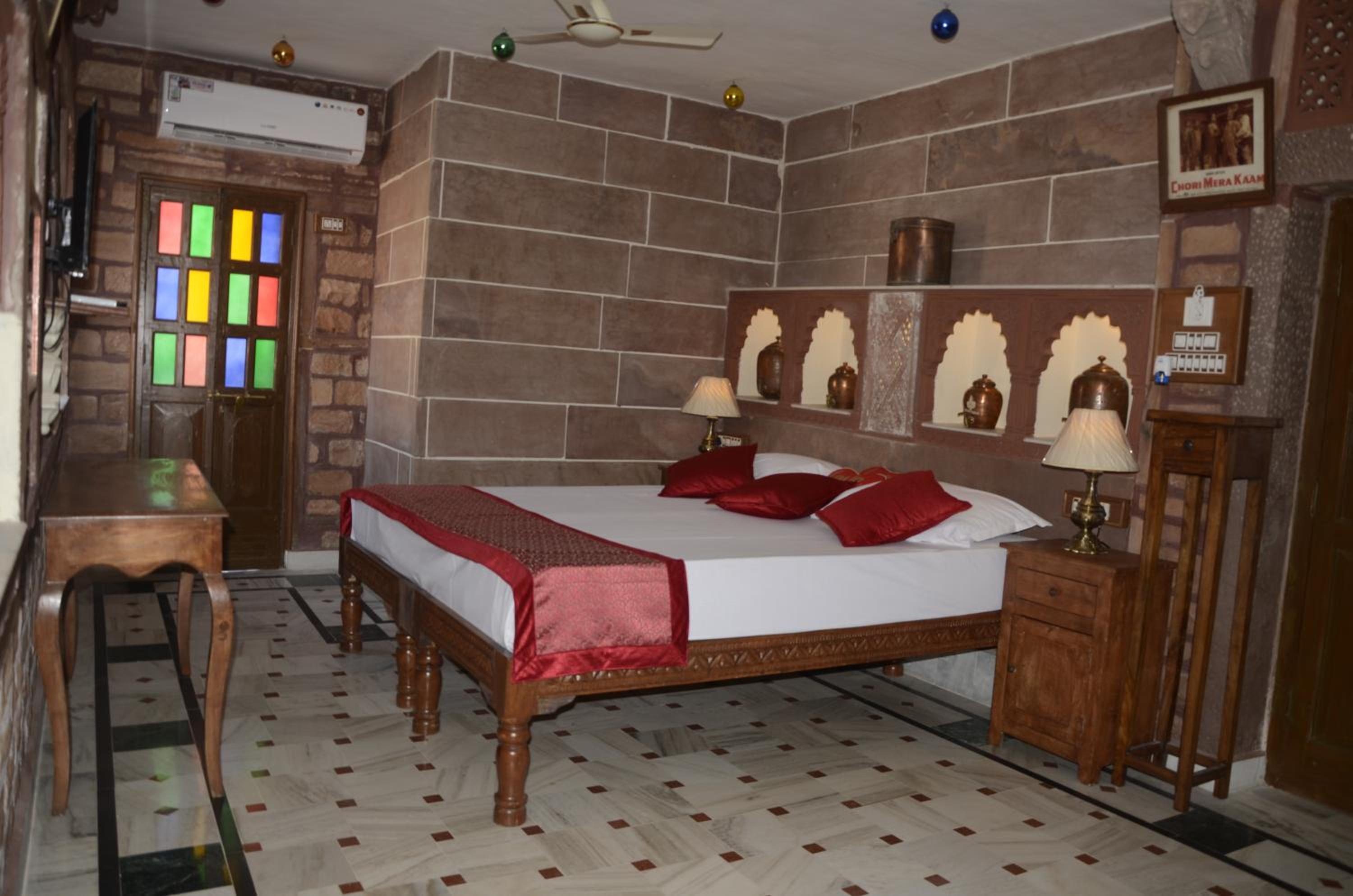 King Suite with Balcony & Fort View - Photo 8