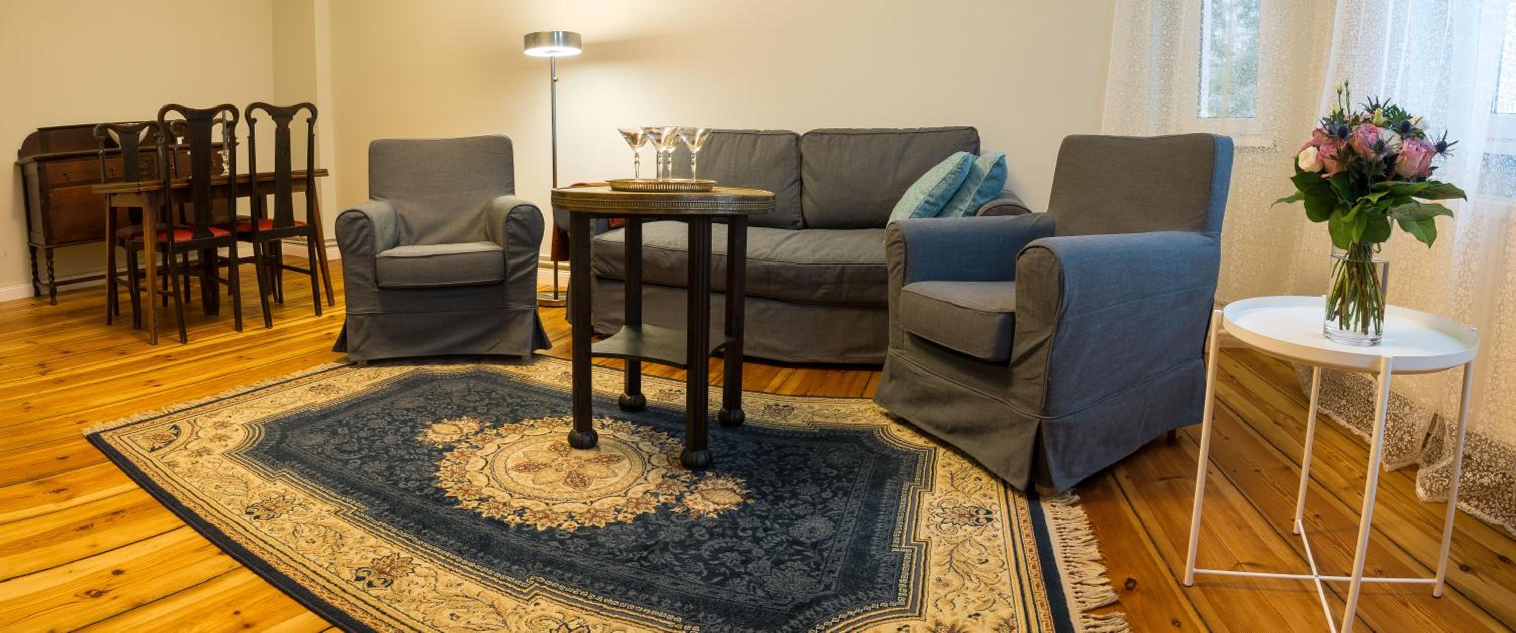 Apartment photo 2
