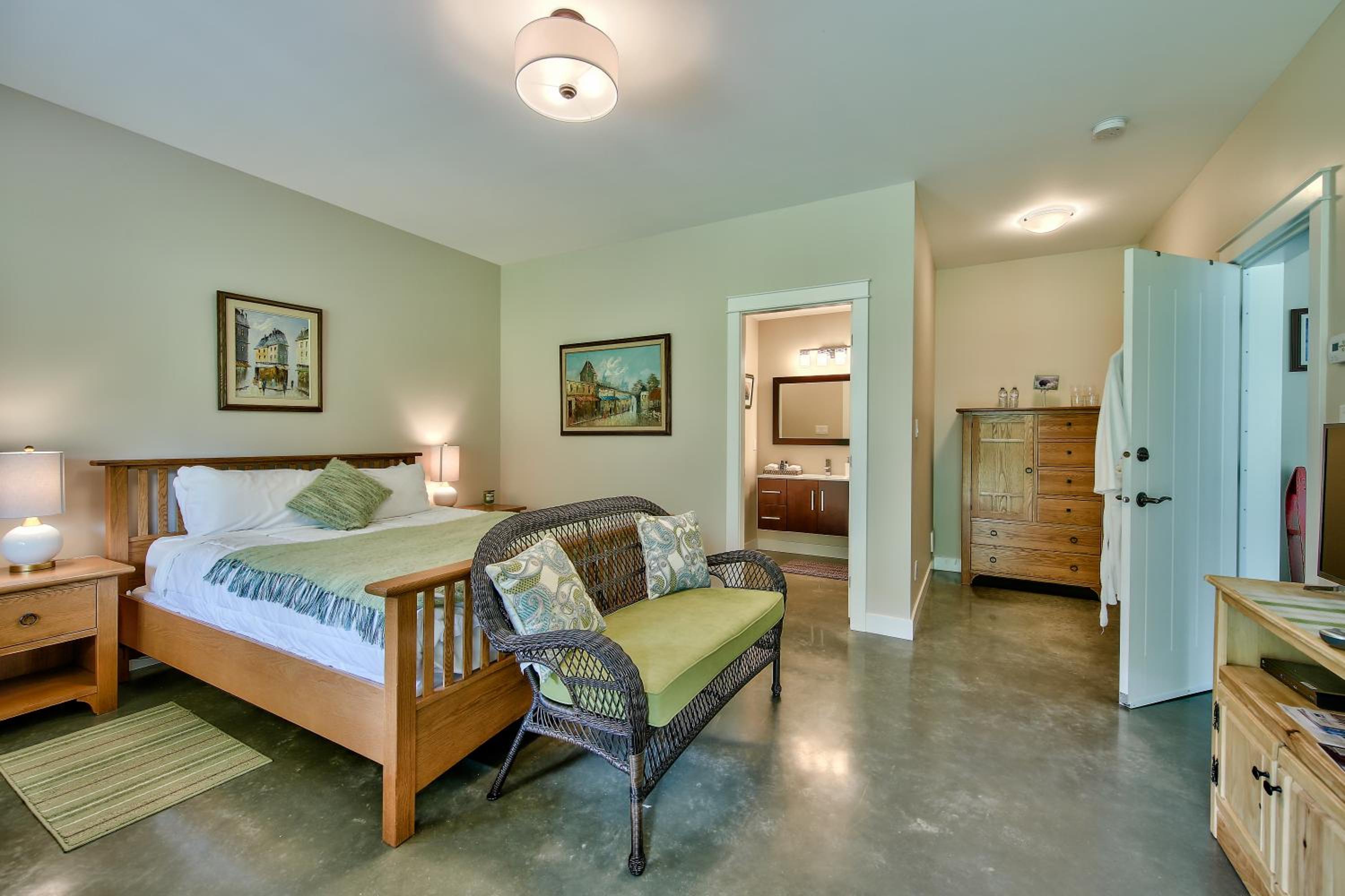 Deluxe Queen Room photo 2