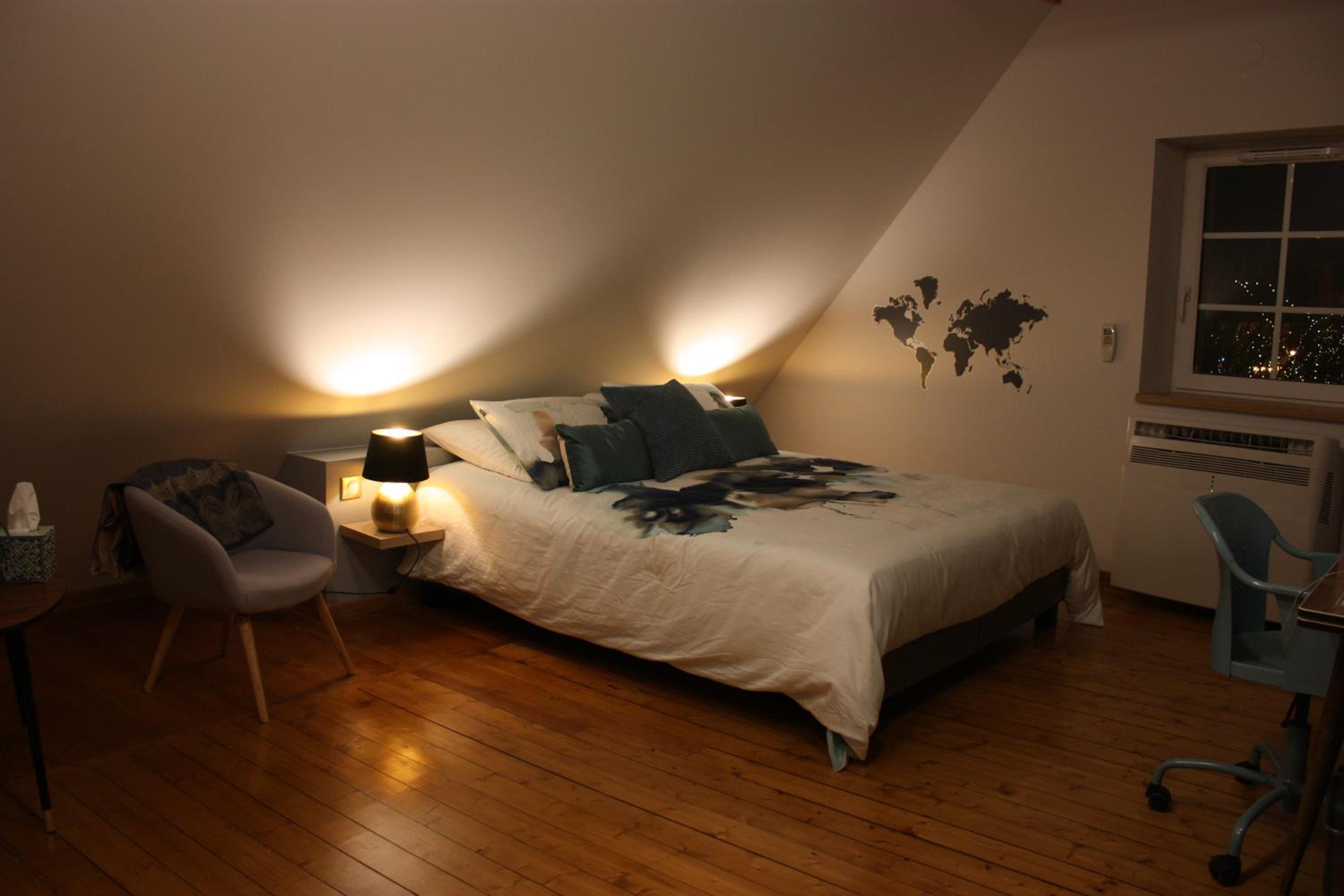 Deluxe Double Room with Bath photo 2