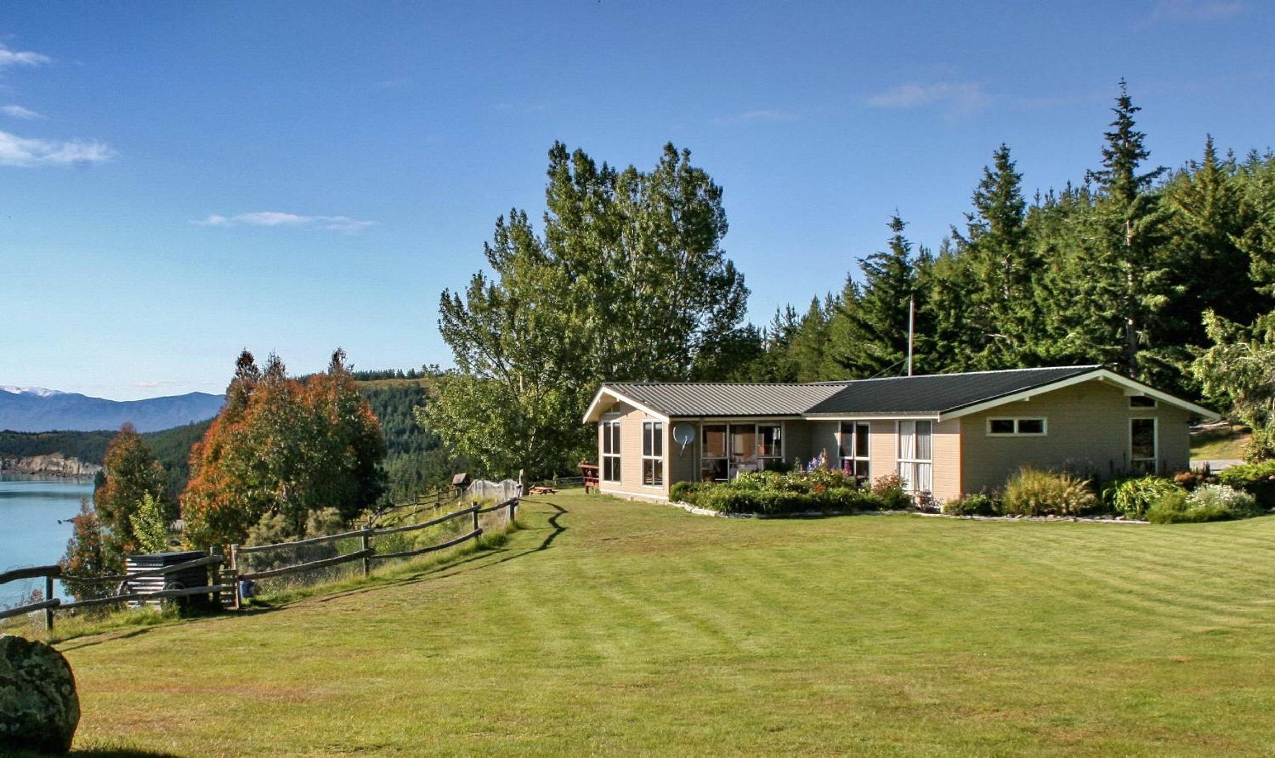 Four-Bedroom House - Photo 40