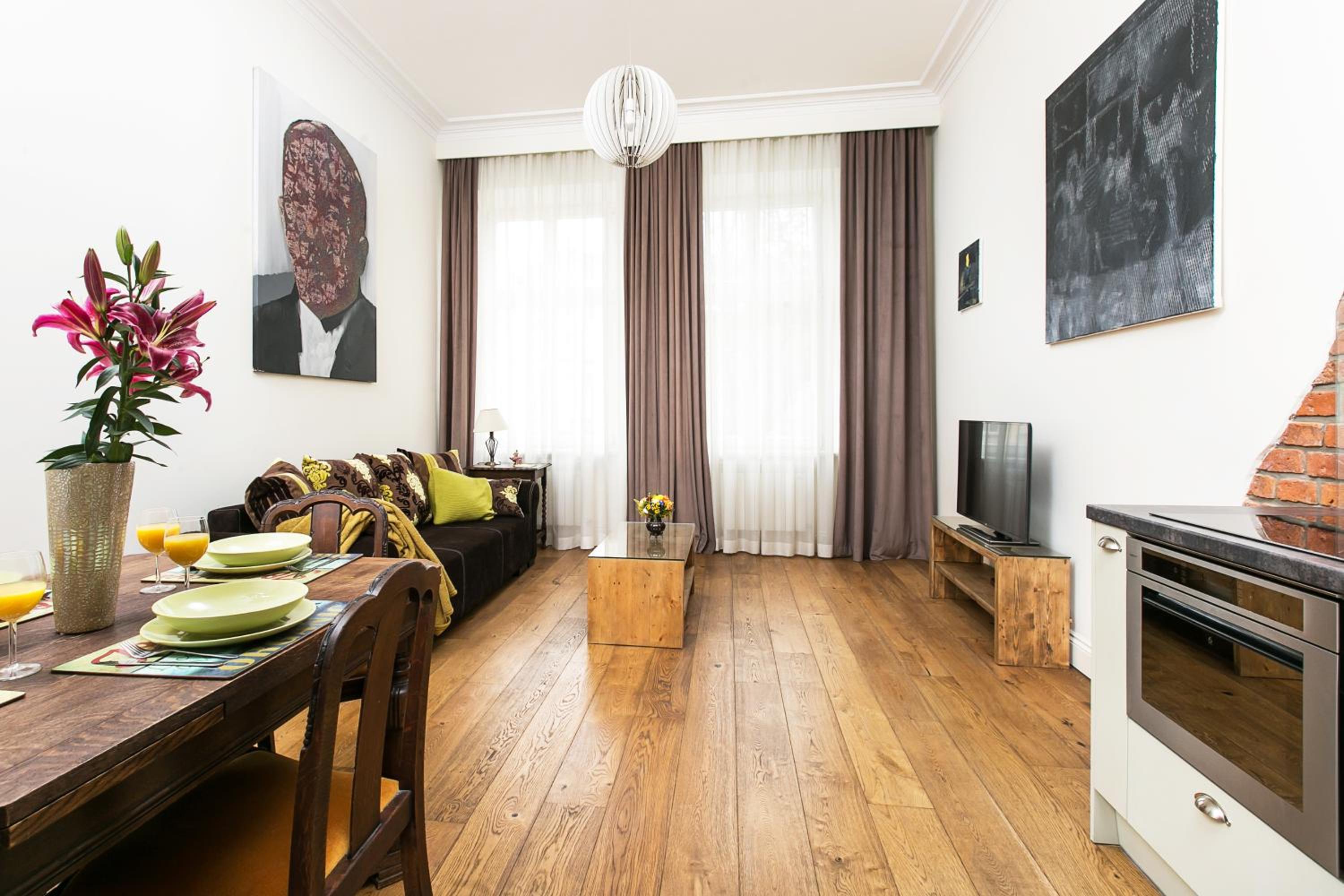 One-Bedroom Apartment - Photo 25