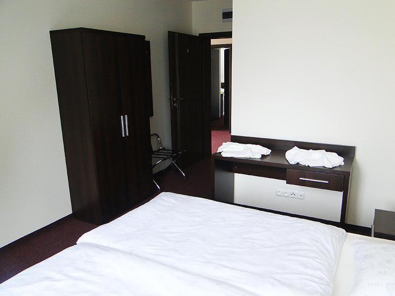 Deluxe Double or Twin Room - Photo 1