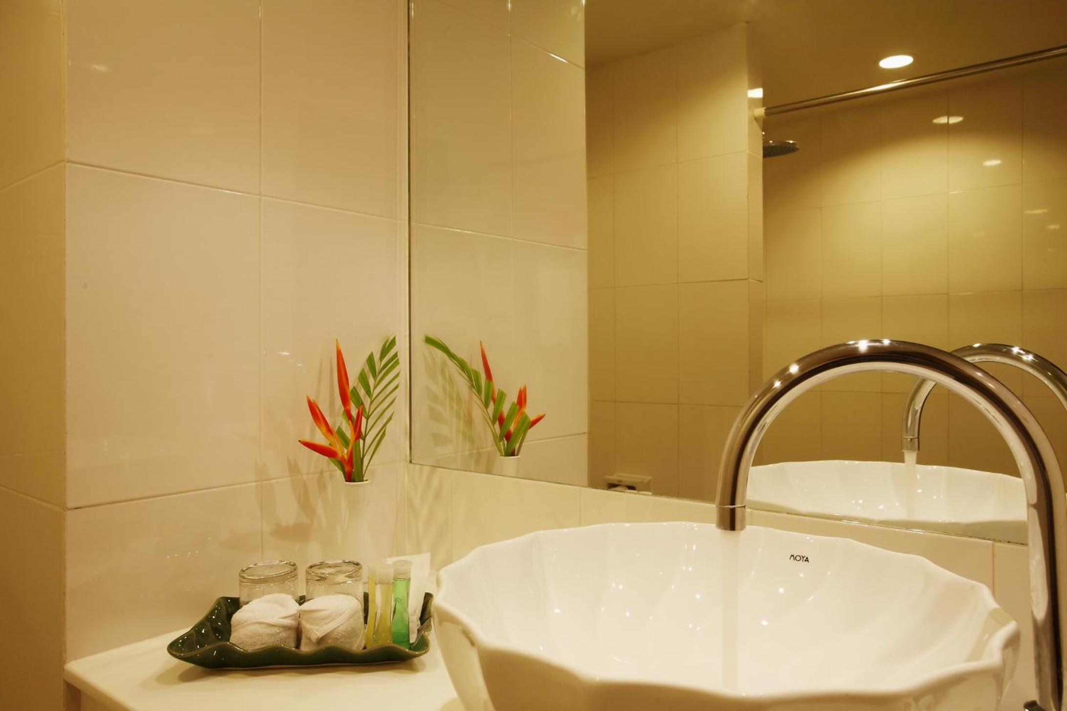 Superior Double or Twin Room with Garden View - Photo 2