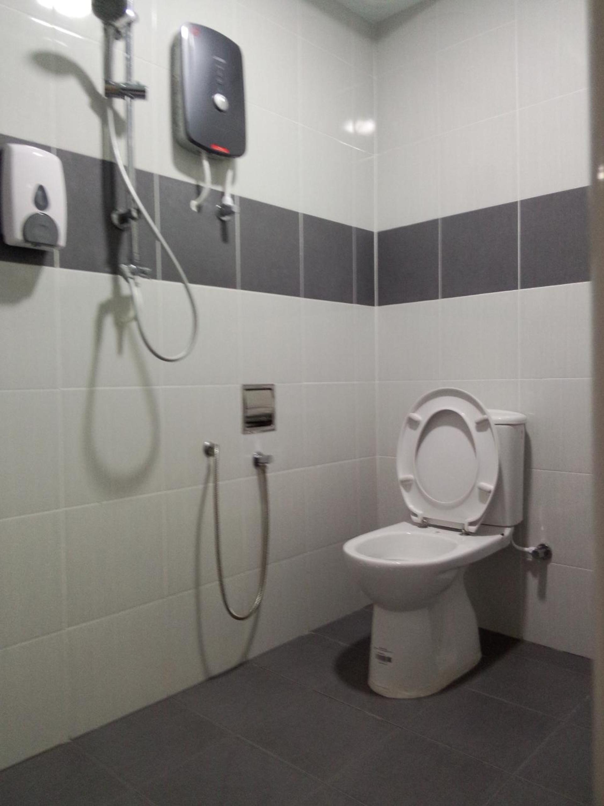 Standard Twin Room - Photo 1