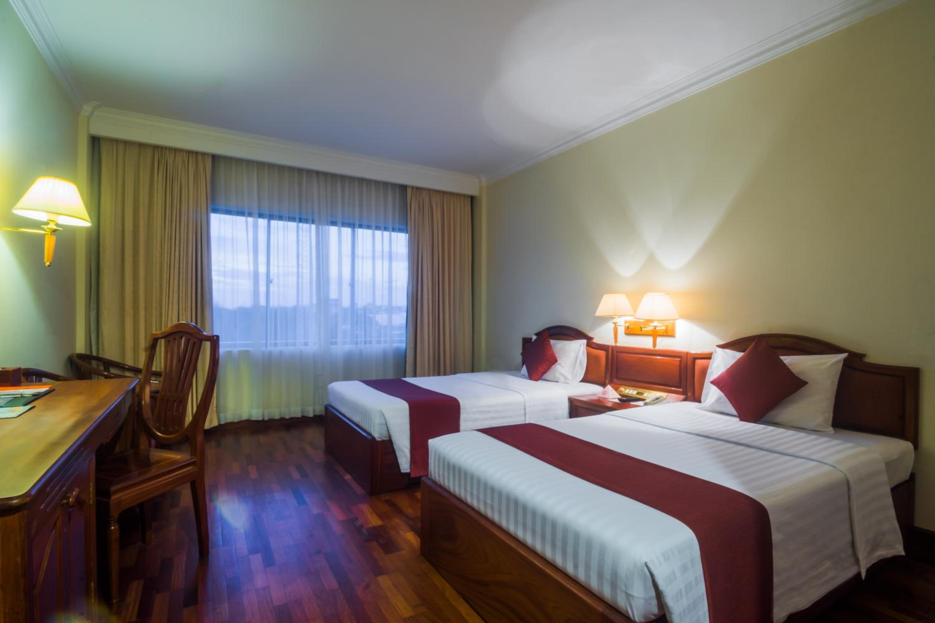 Deluxe Double Room - Photo 19