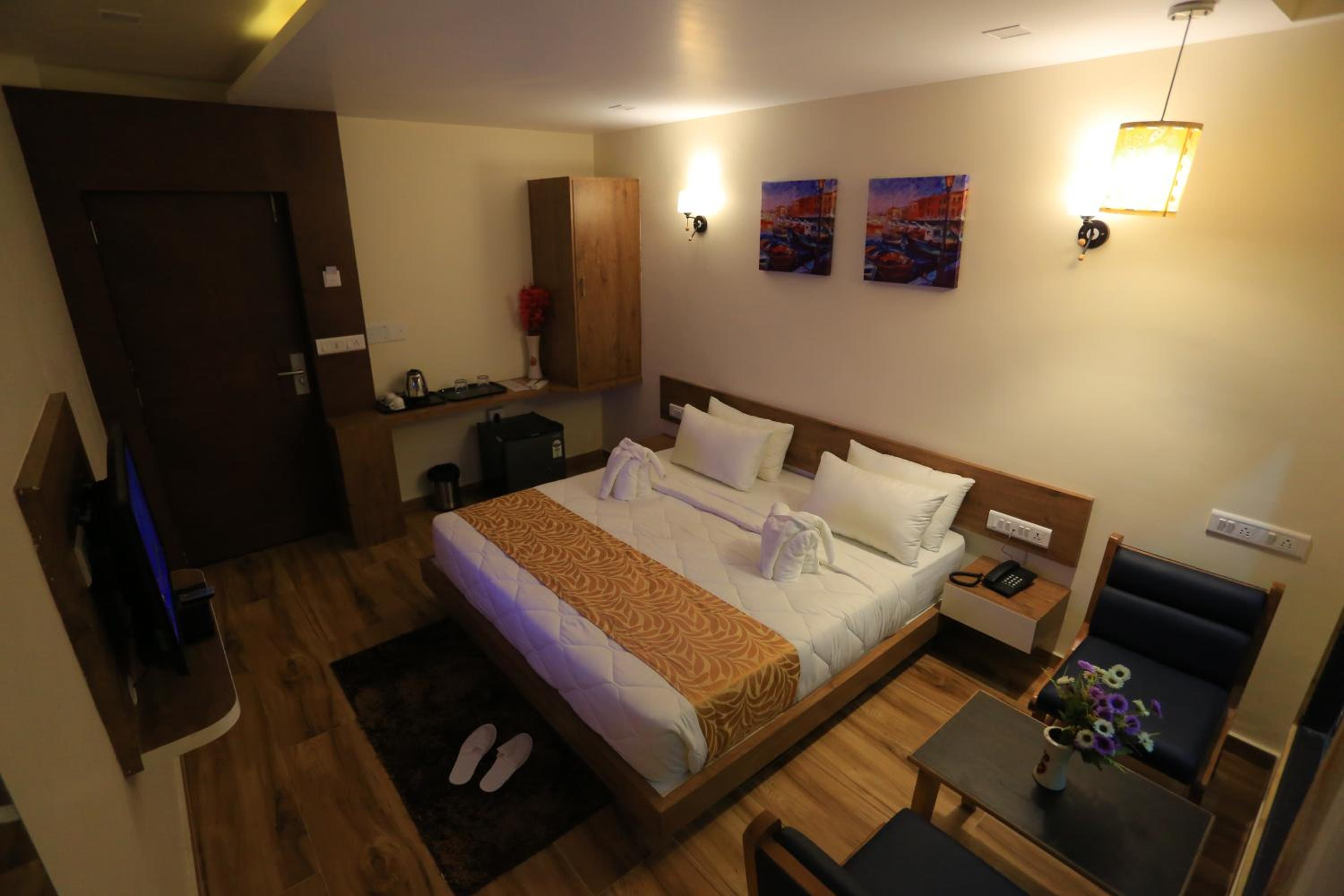 Superior King Room photo 2