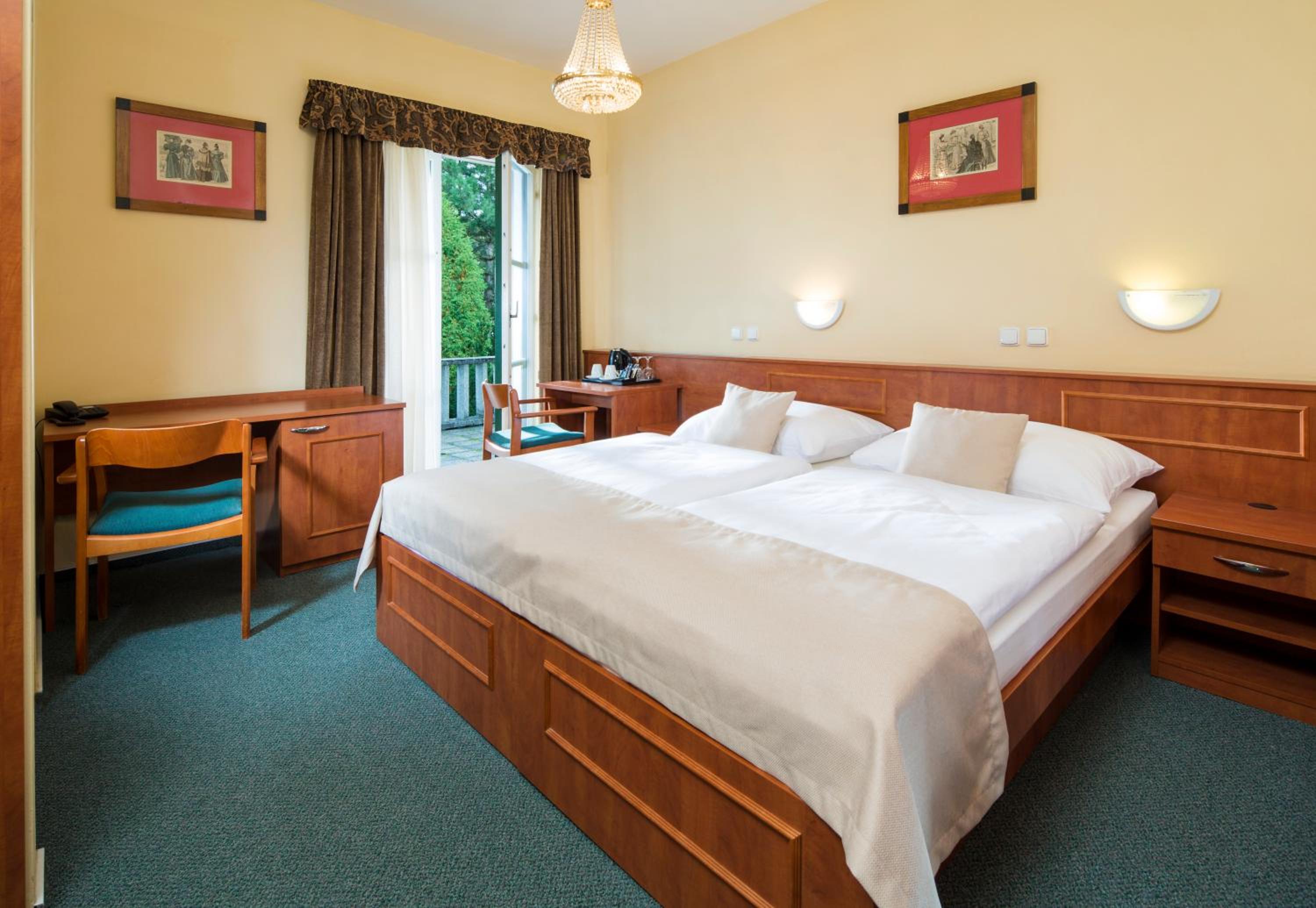Standard Double or Twin Room photo 2
