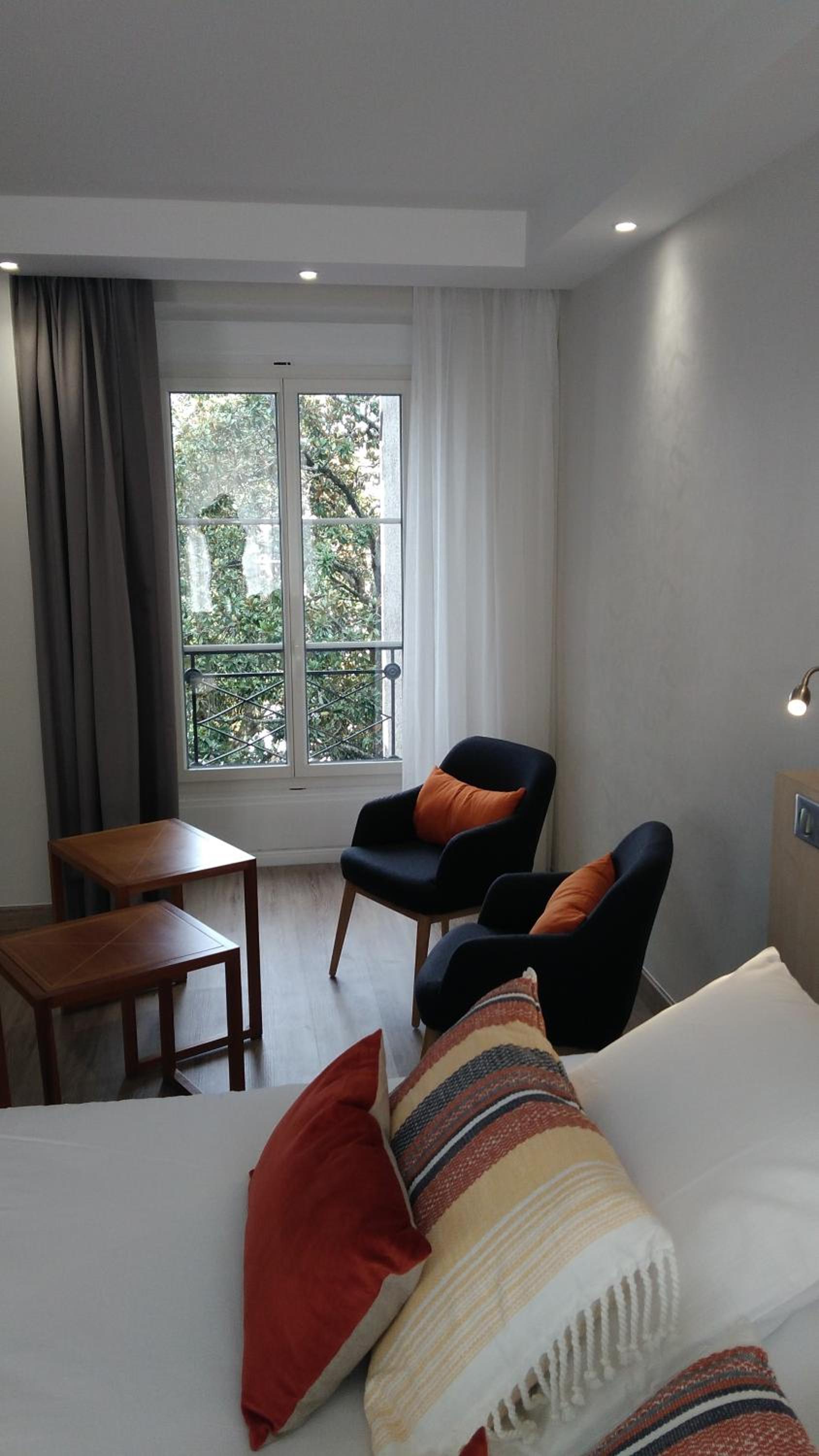 Suite - Photo 6