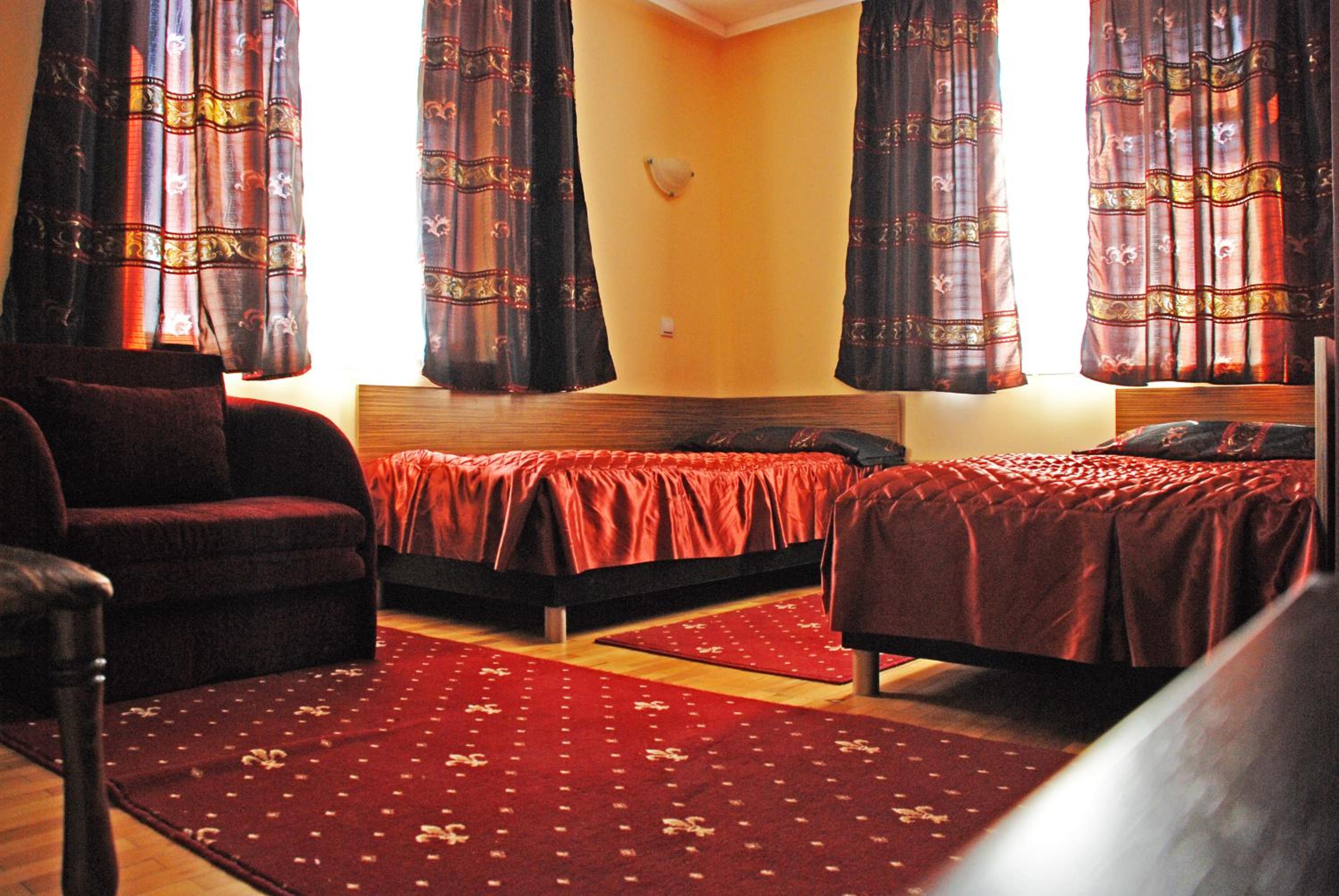 Double or Twin Room - Photo 2
