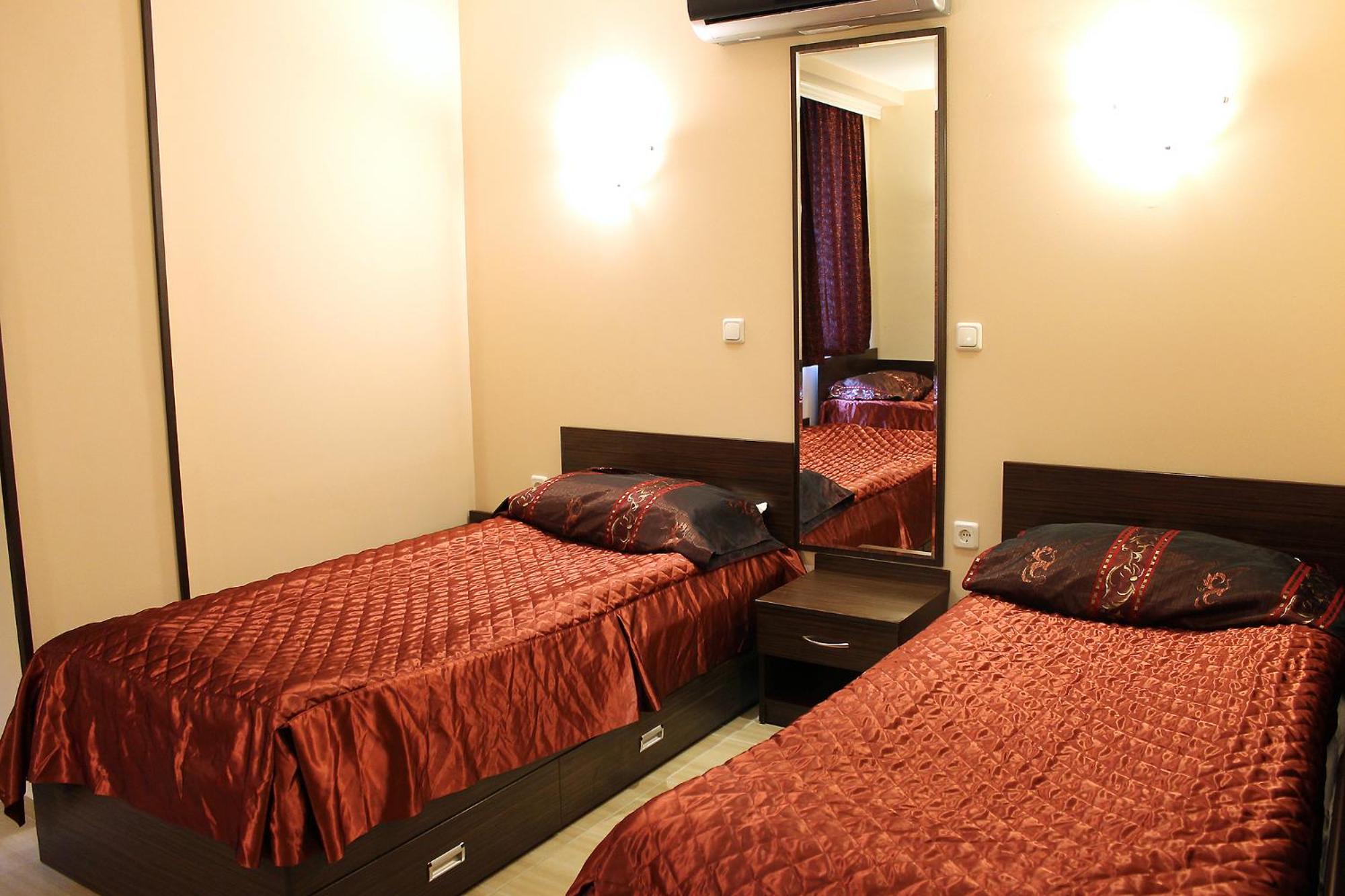 Double or Twin Room - Photo 4