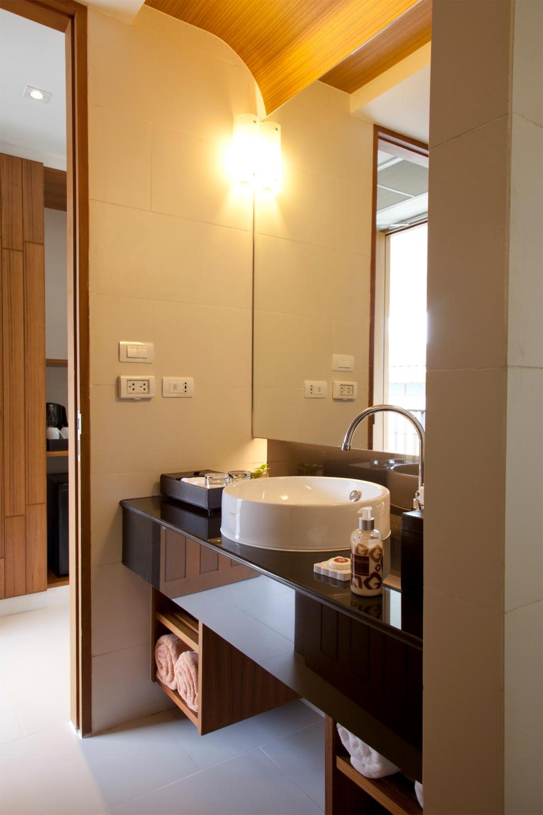 Deluxe Double or Twin Room - Photo 2
