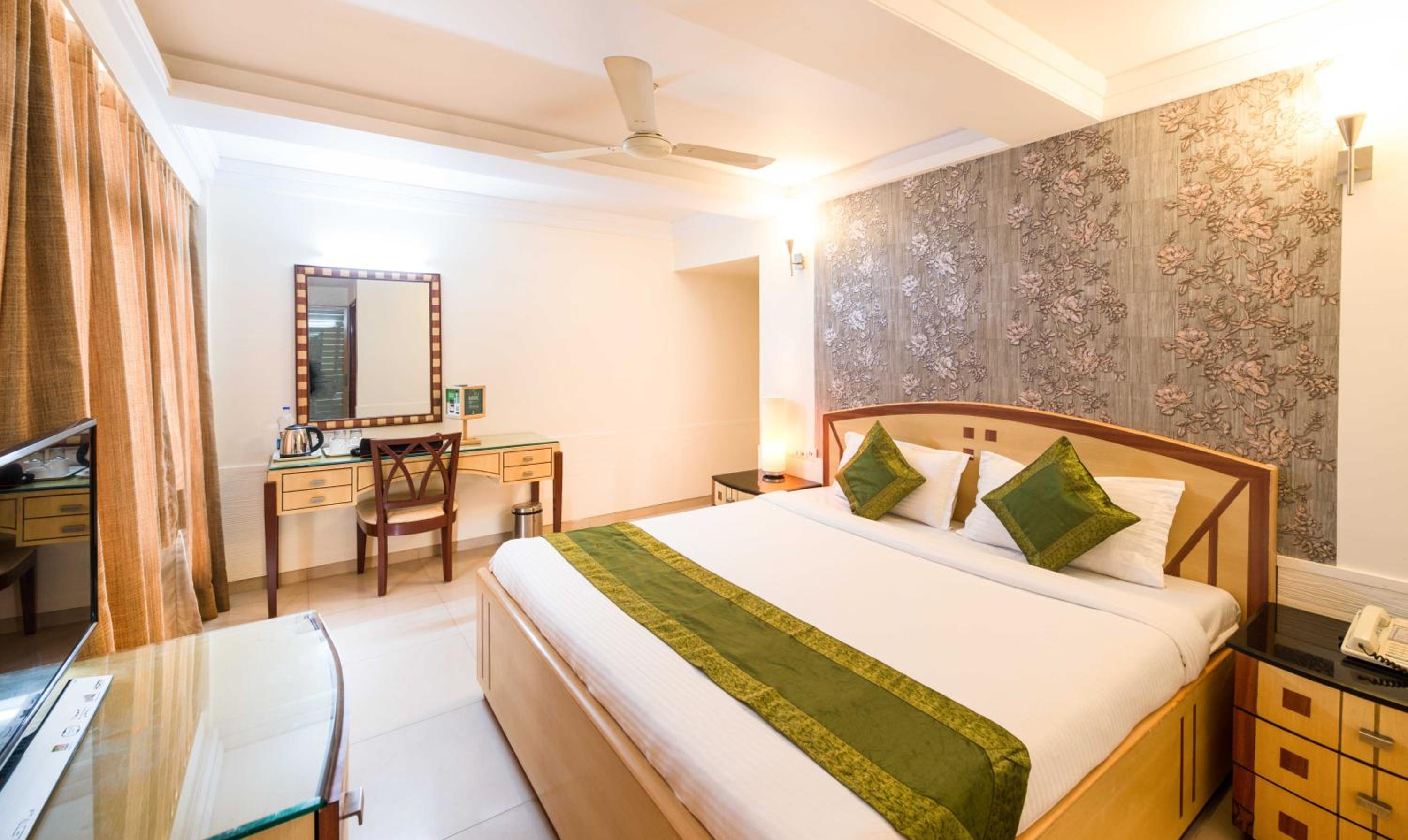 Standard Double or Twin Room photo 2