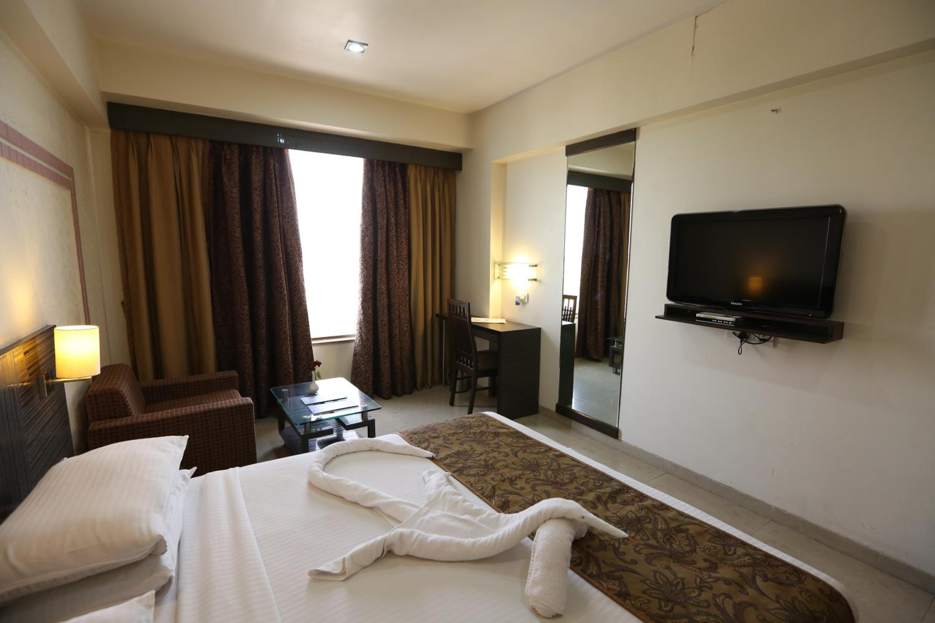 Deluxe Double or Twin Room (Extra 10% Discount on Room Rate)