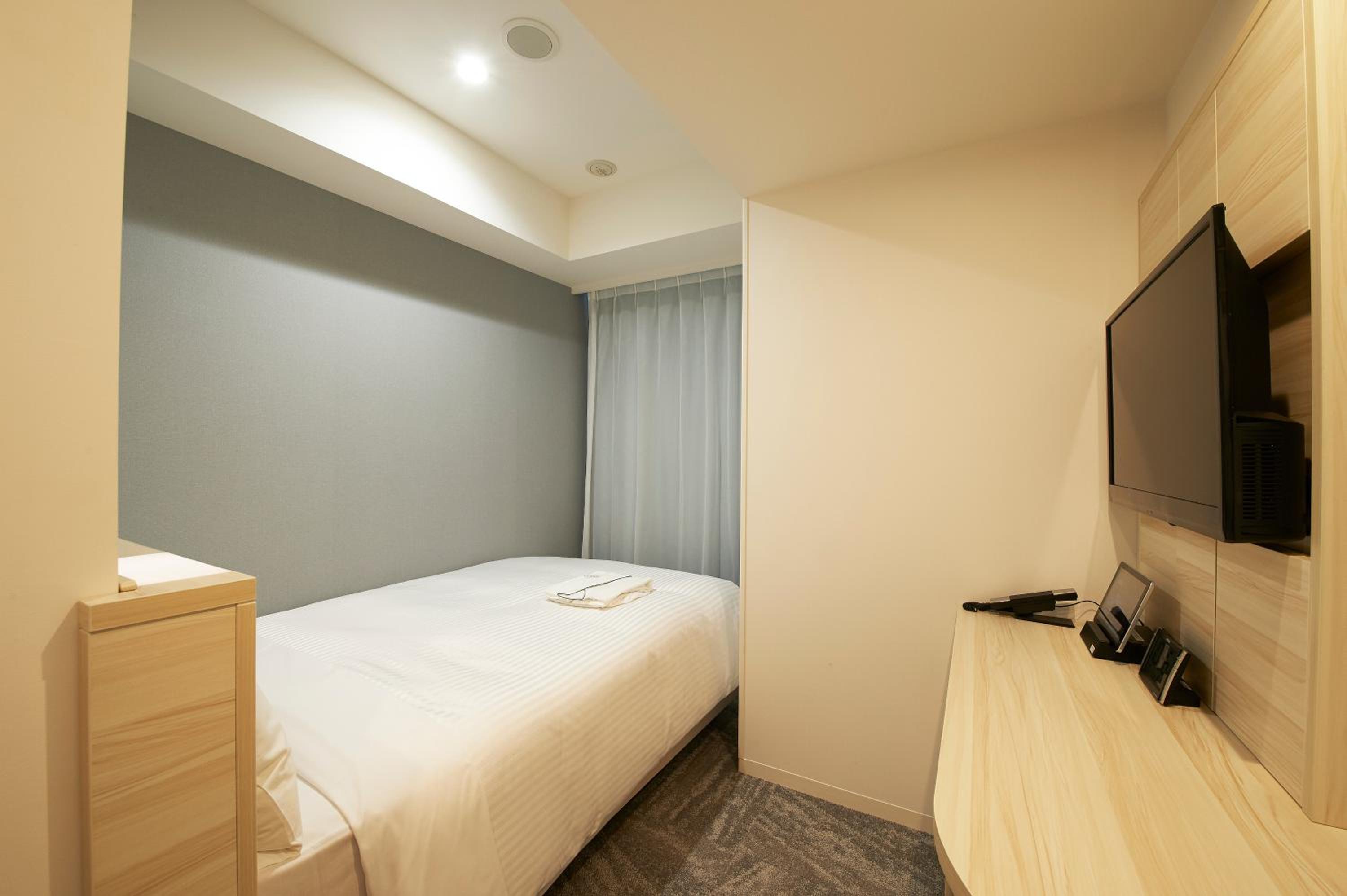 Single Room - Non-Smoking