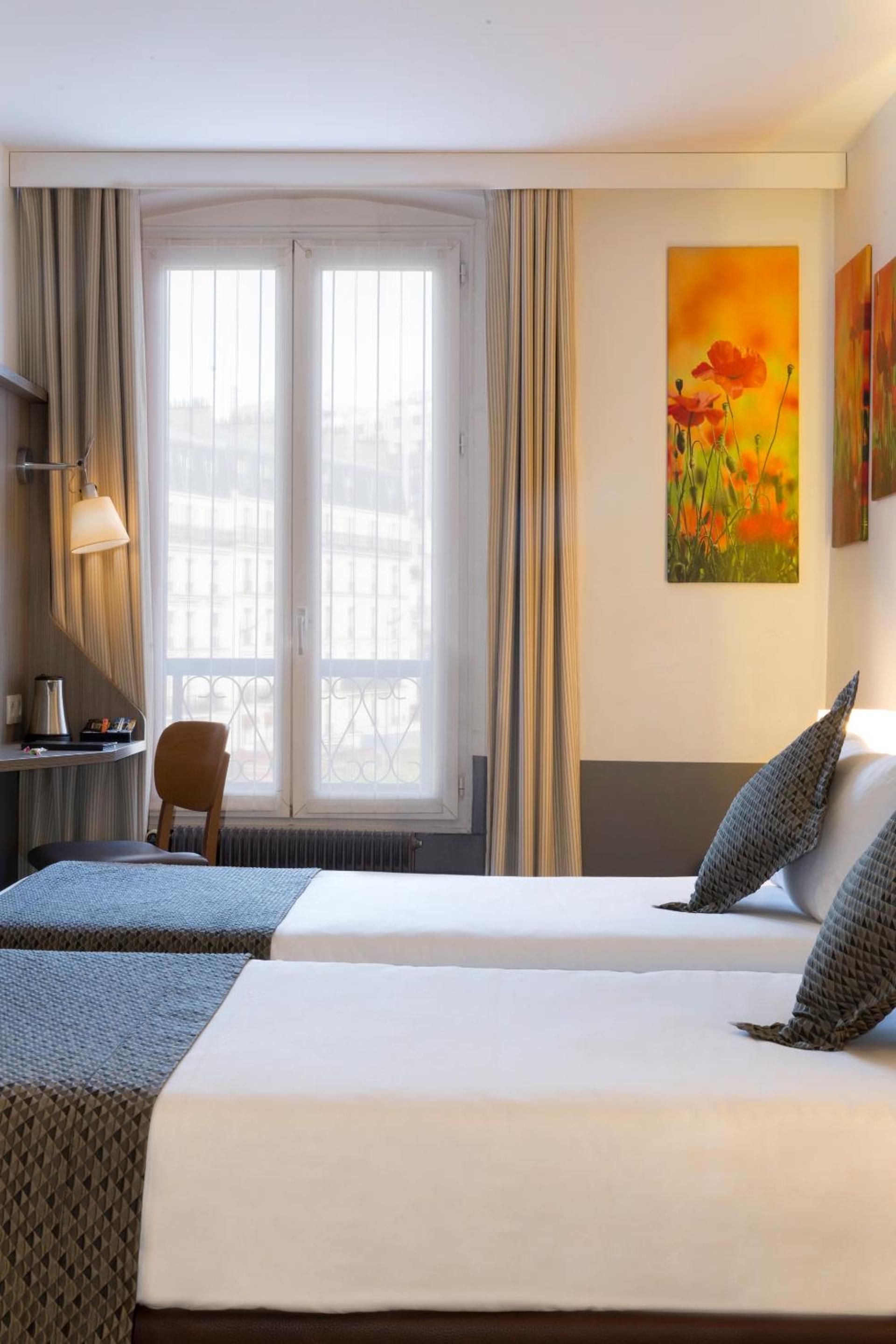Superior Twin Room photo 2