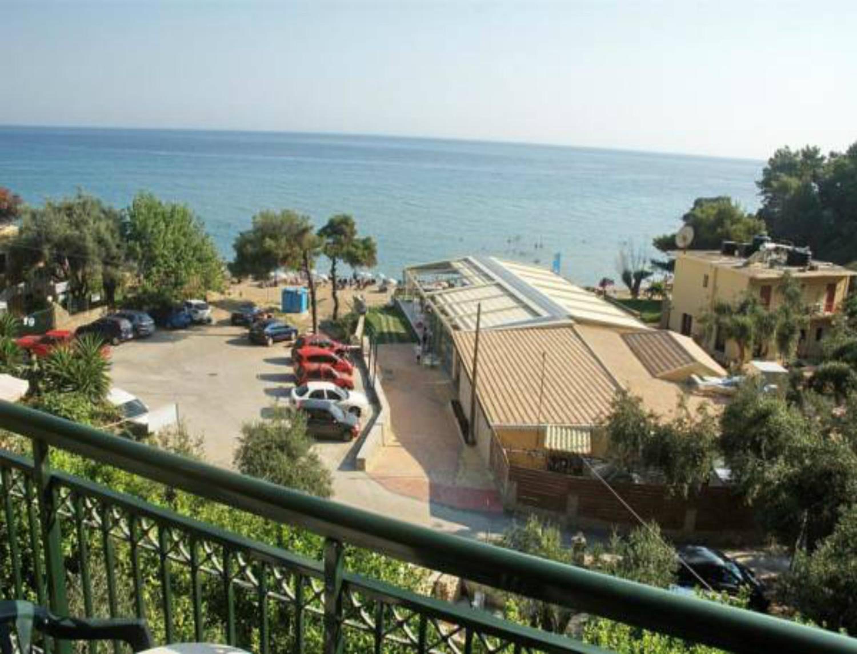 Double or Twin Room with Sea View - Photo 34