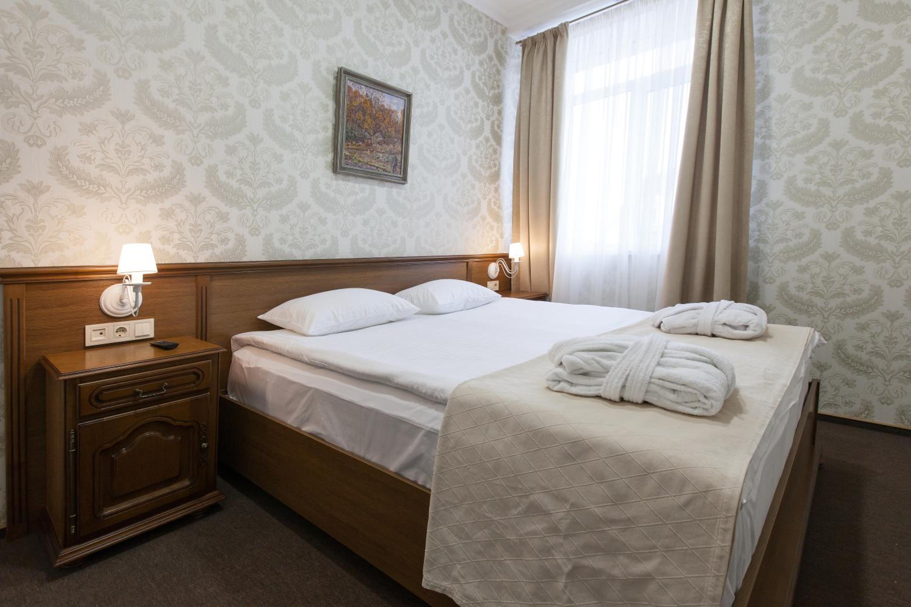 Comfort Double with Bedroom and Living room