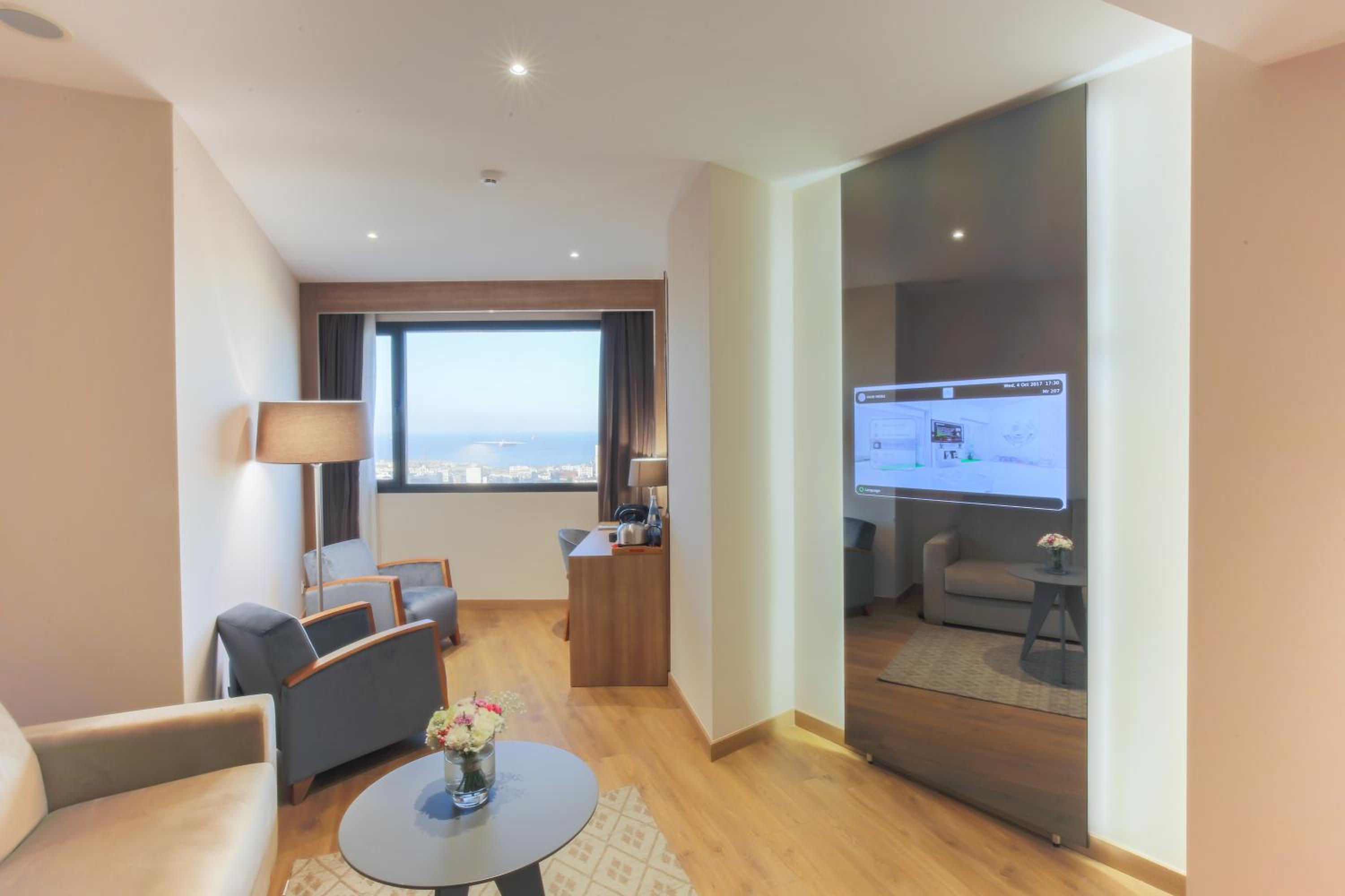 Suite with Sea View photo 2