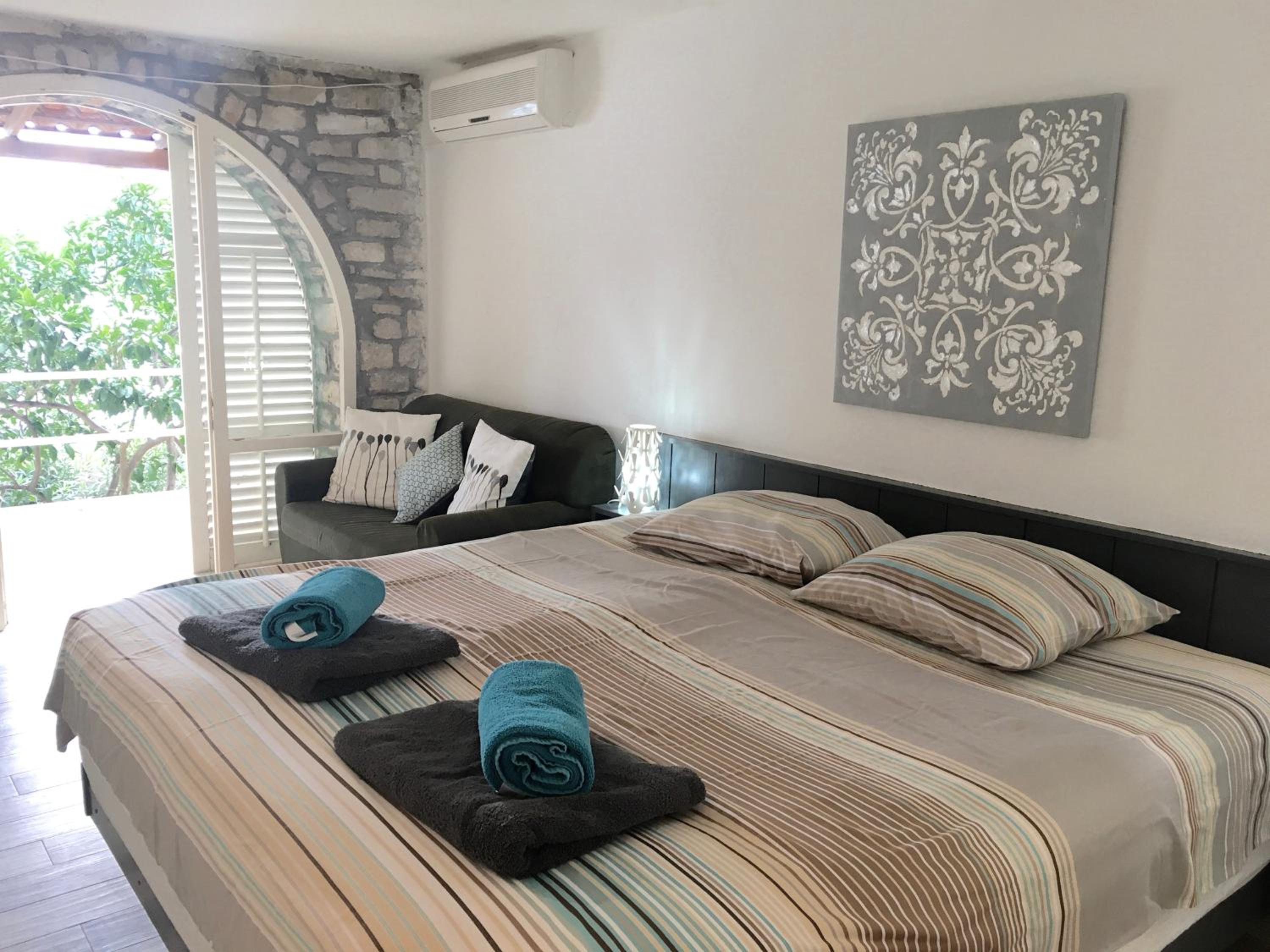 Villa - Beach Front photo 1
