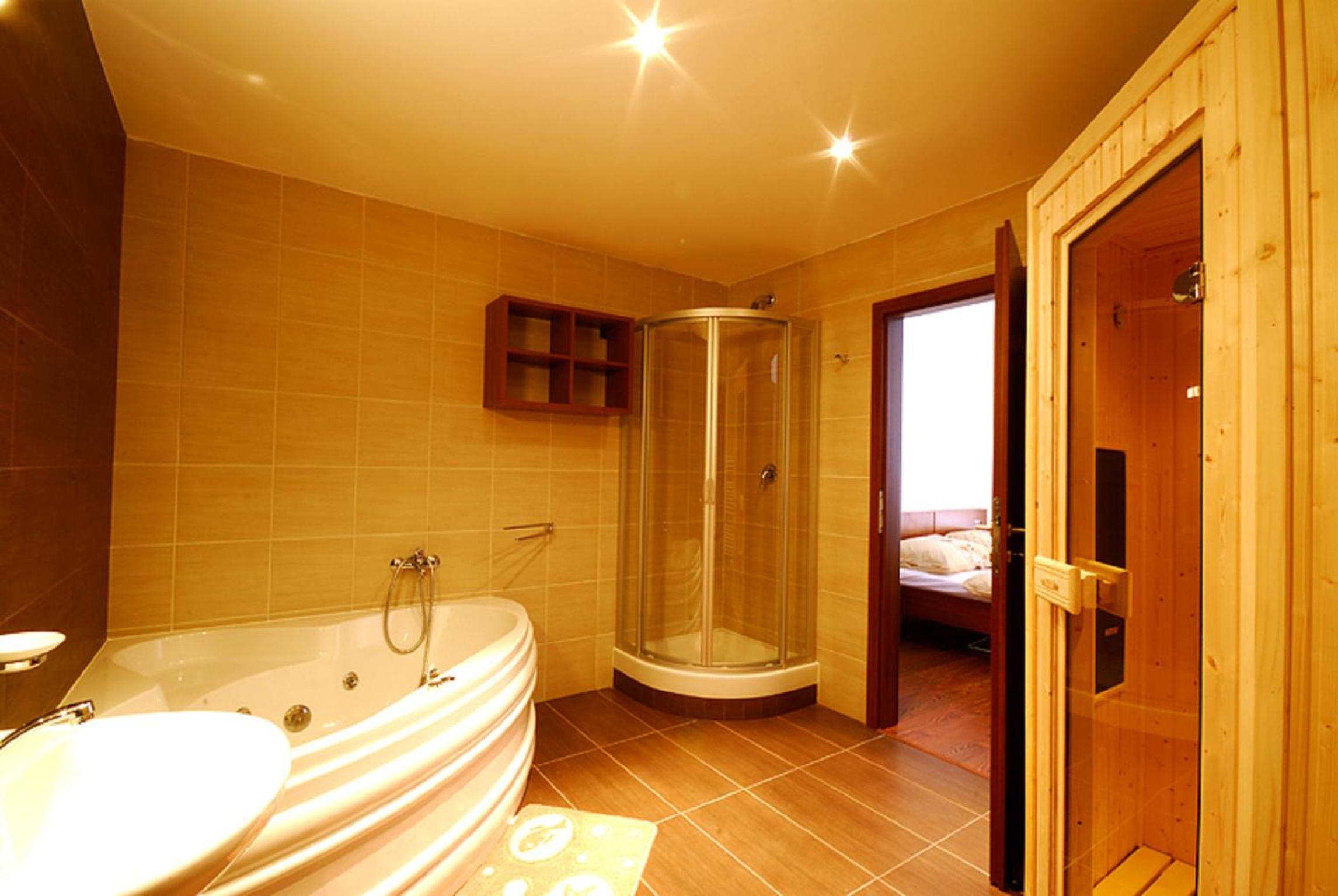 Two-Bedroom Apartment (5 Adults) photo 2
