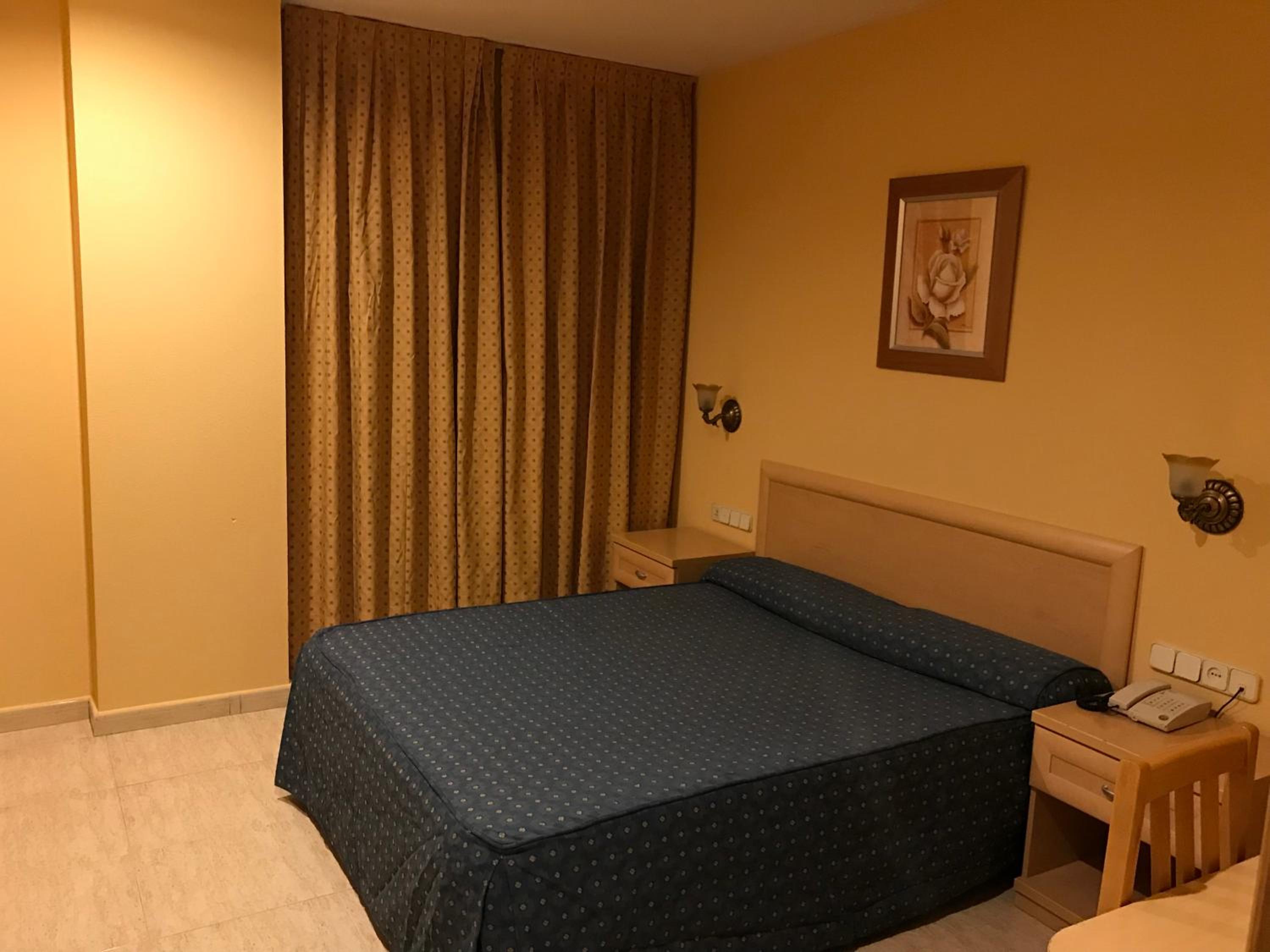 Basic Double Room photo 2