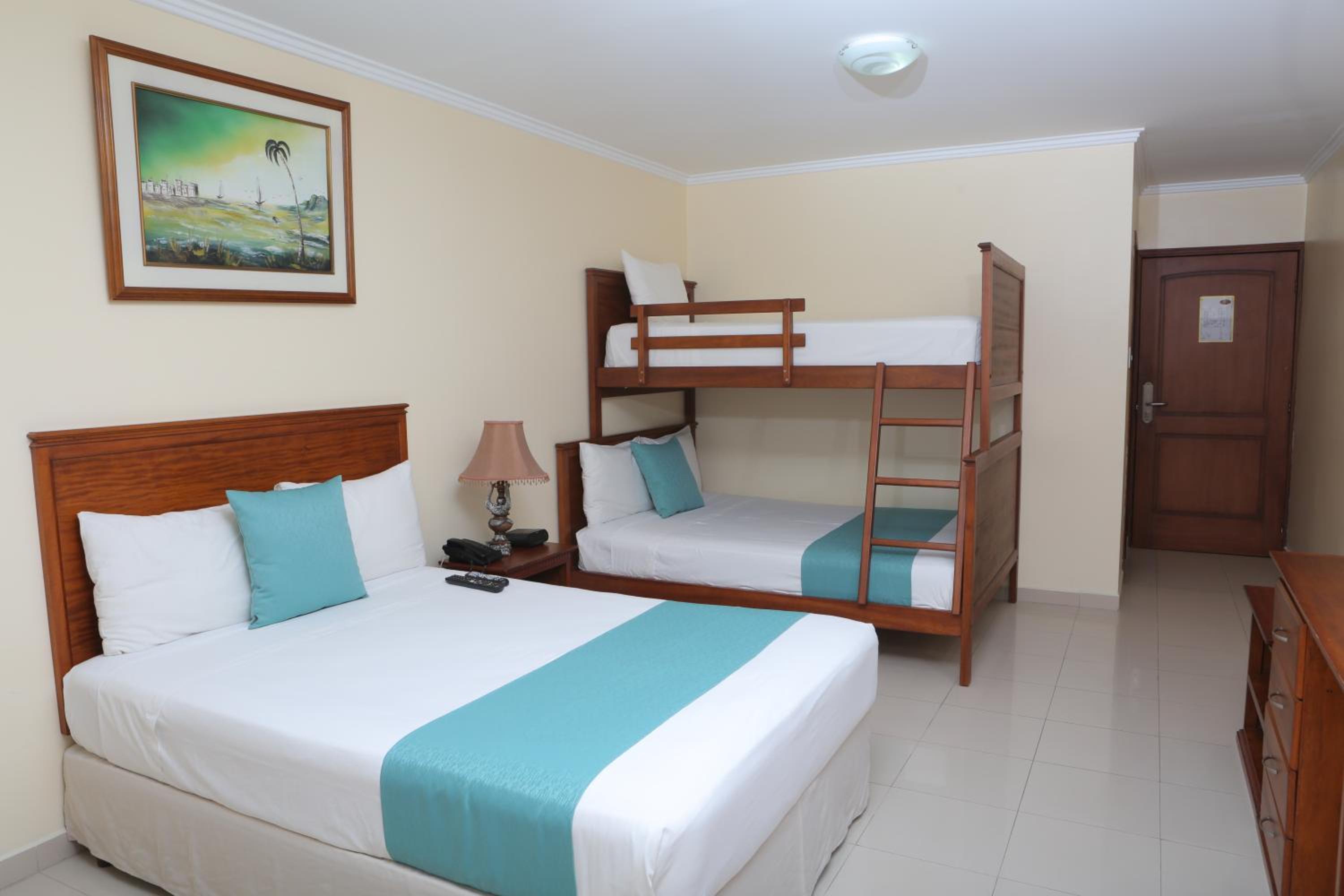 Triple Room photo 2