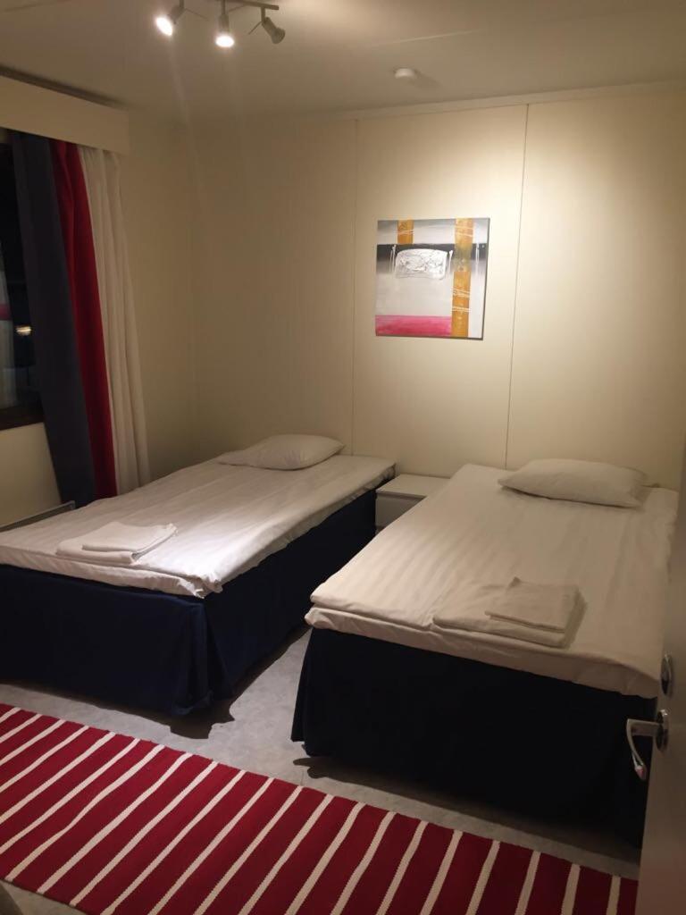 Three-Bedroom Apartment - Photo 3