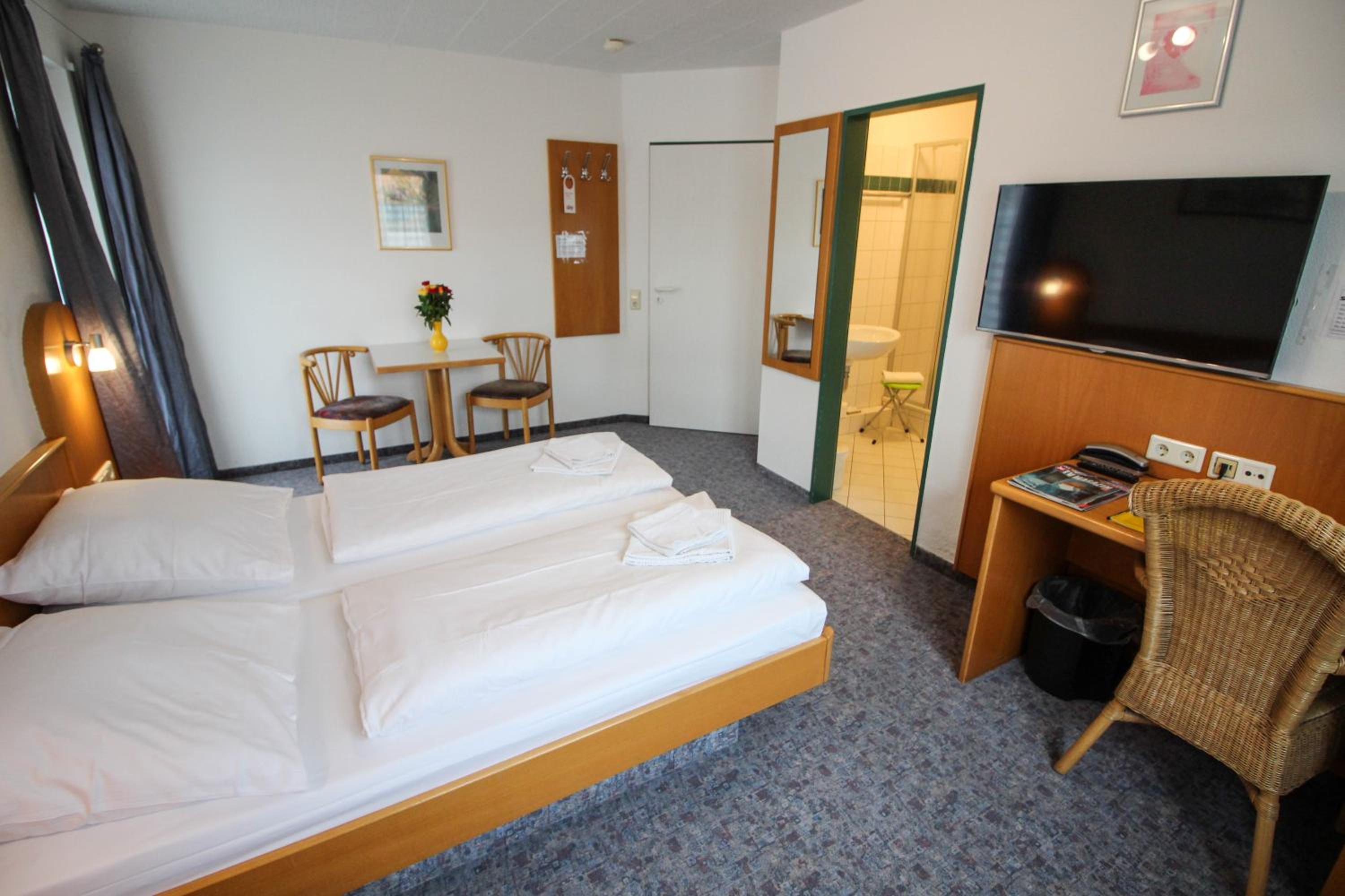 Double Room - Photo 3