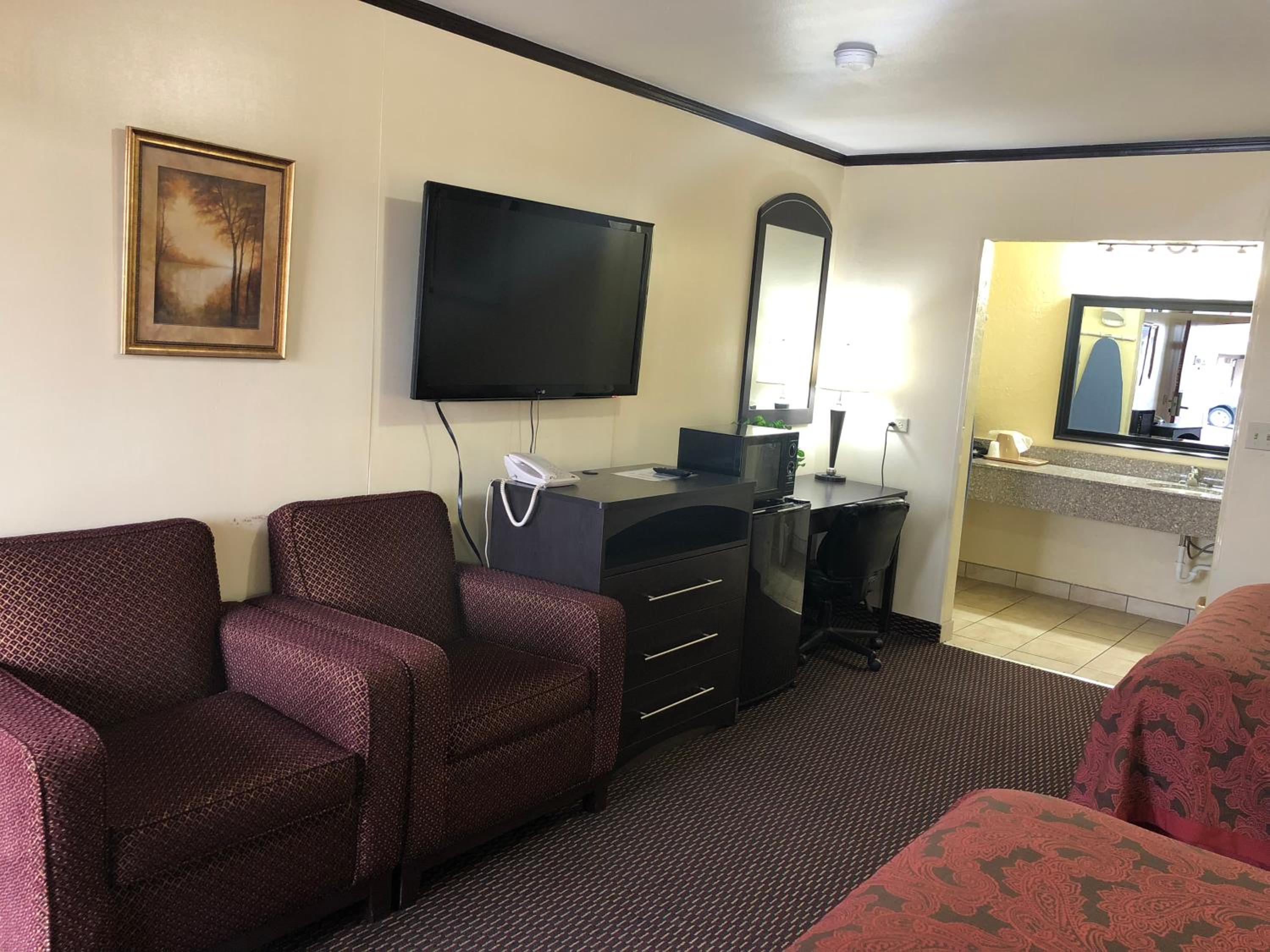 Basic Triple Room photo 1