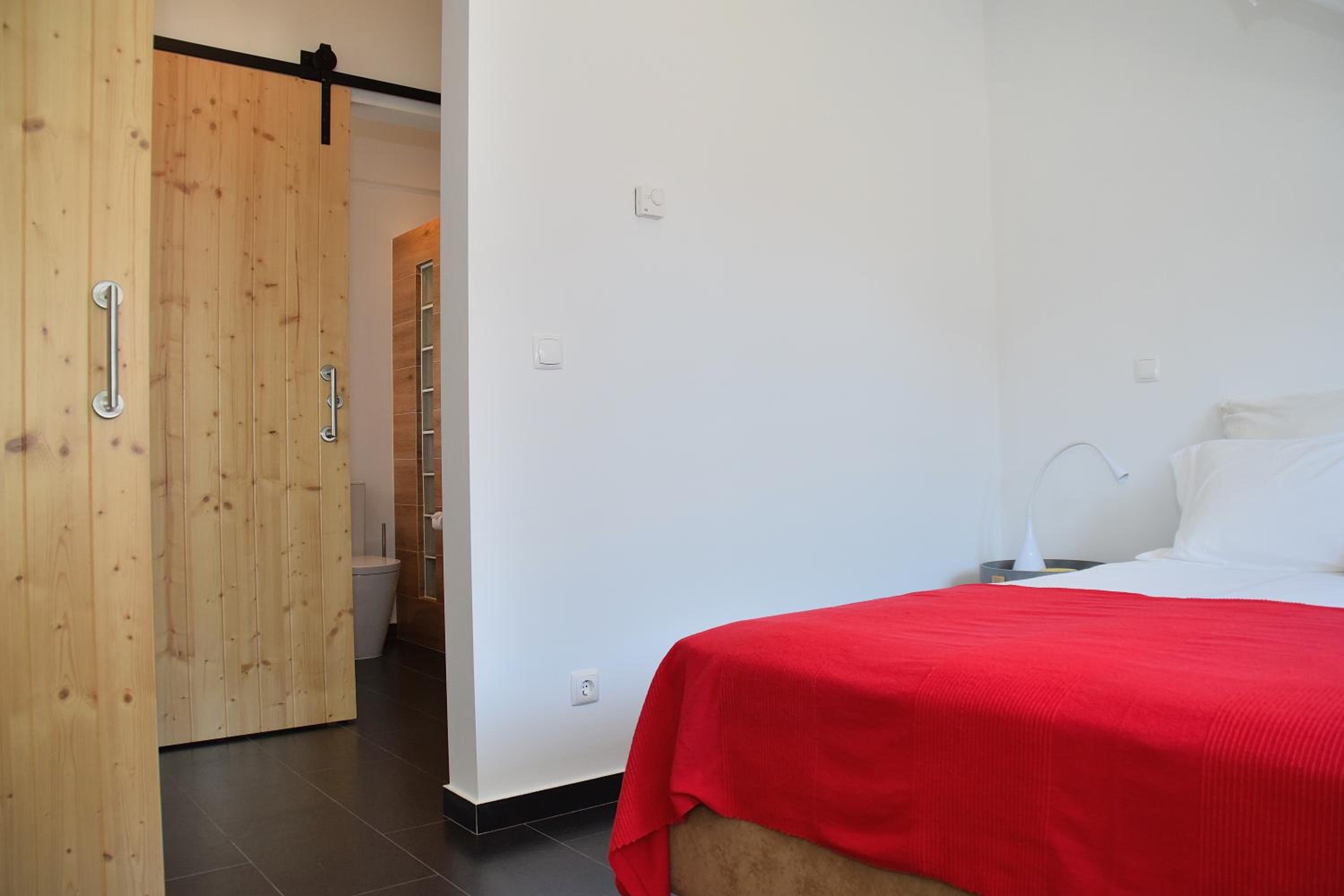 One-Bedroom Apartment with Sea View photo 1